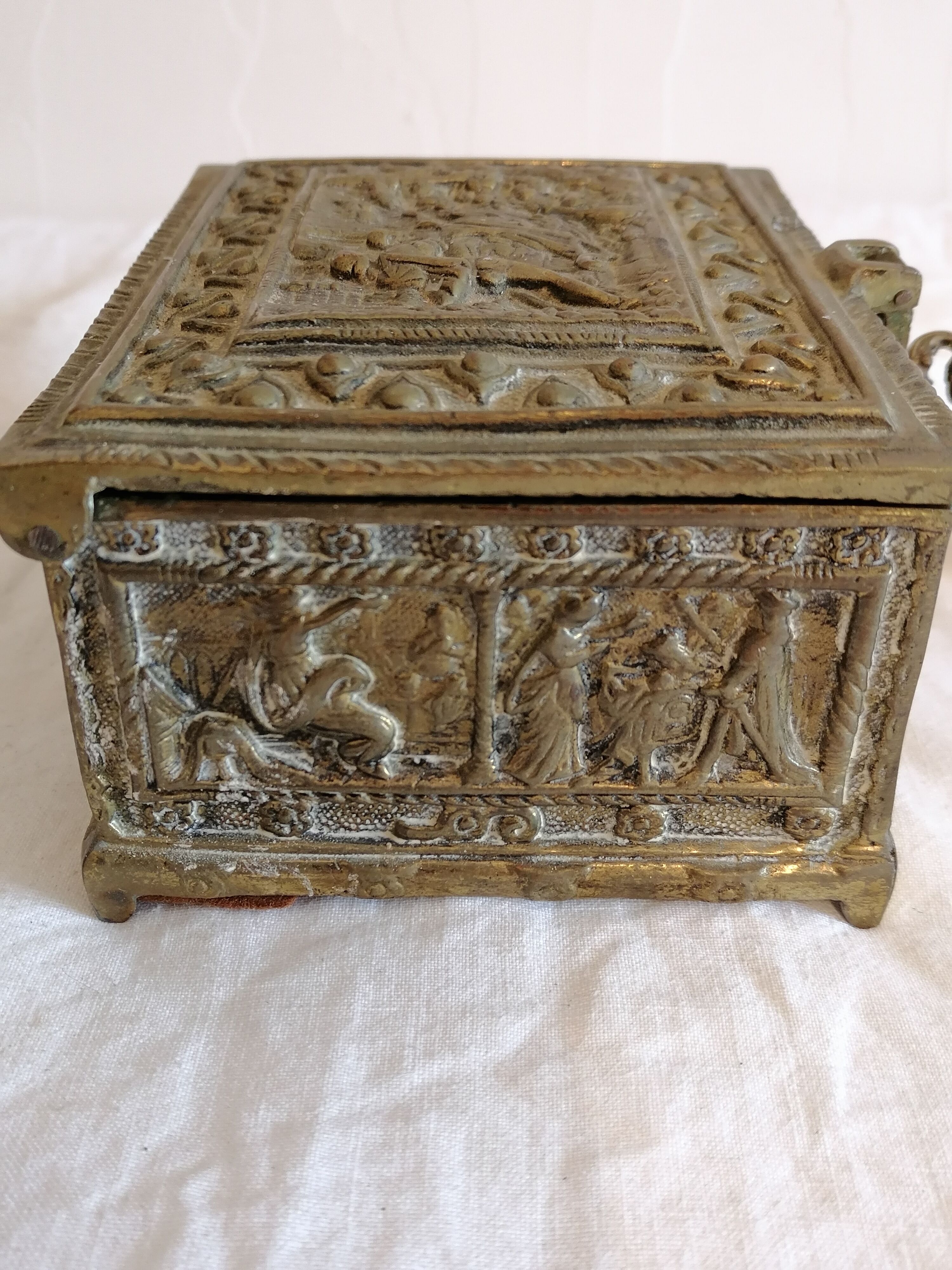 Old bronze jewelry box of nineteenth century high period.