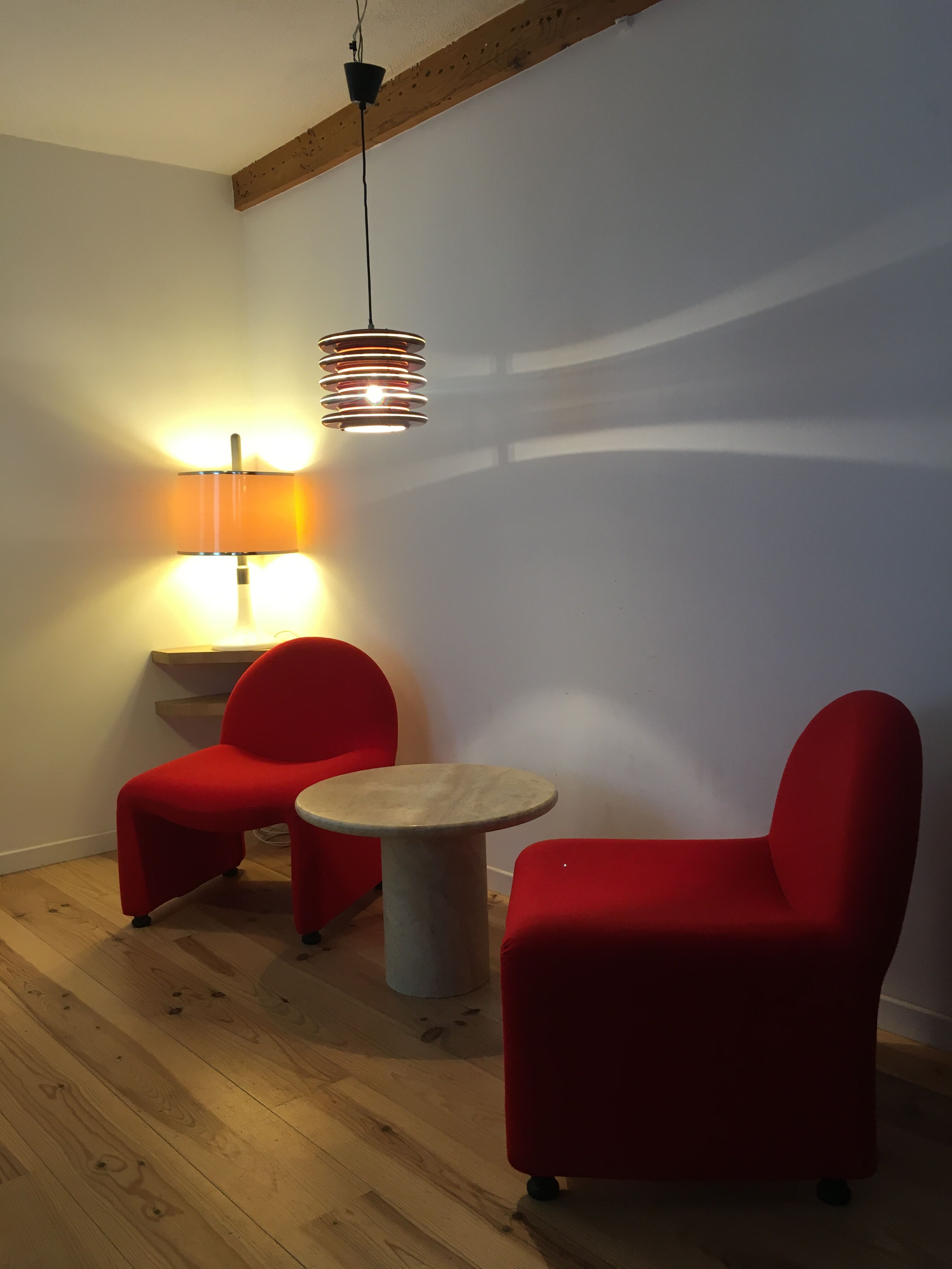 Round travertine coffee table