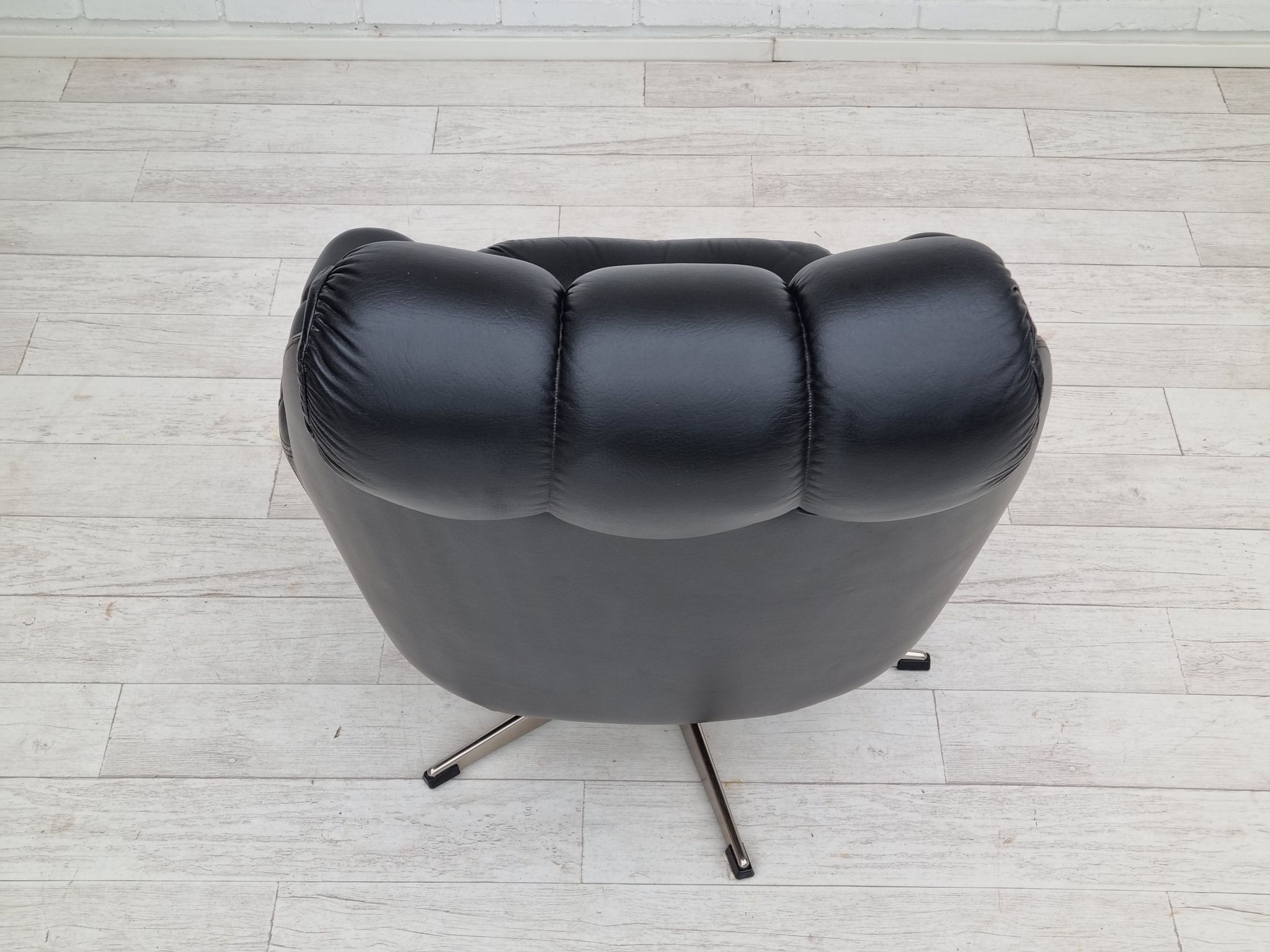 Fauteuil en cuir pivotant danois vintage