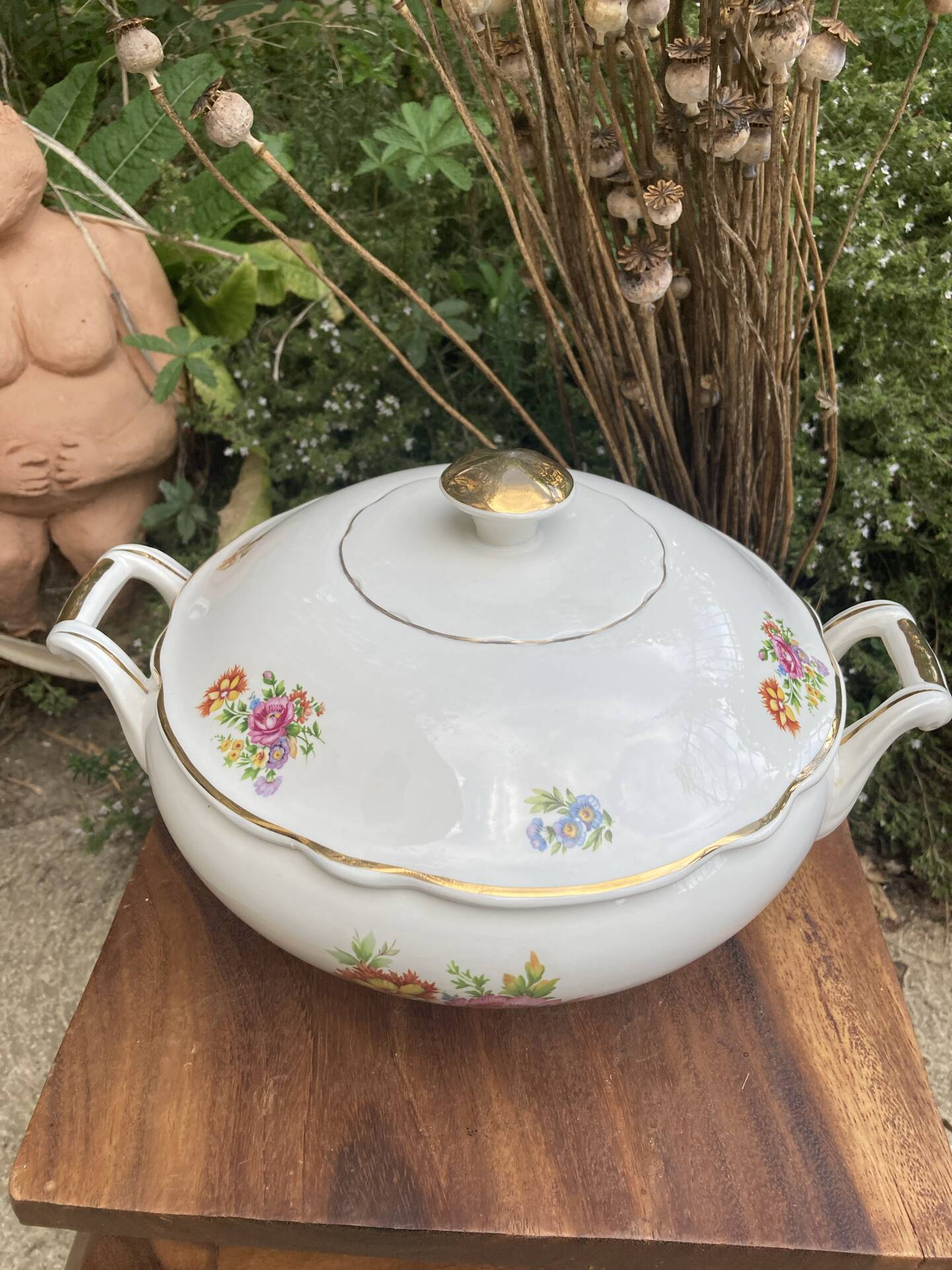 Soupière Digoin Sarreguemines motif romantique