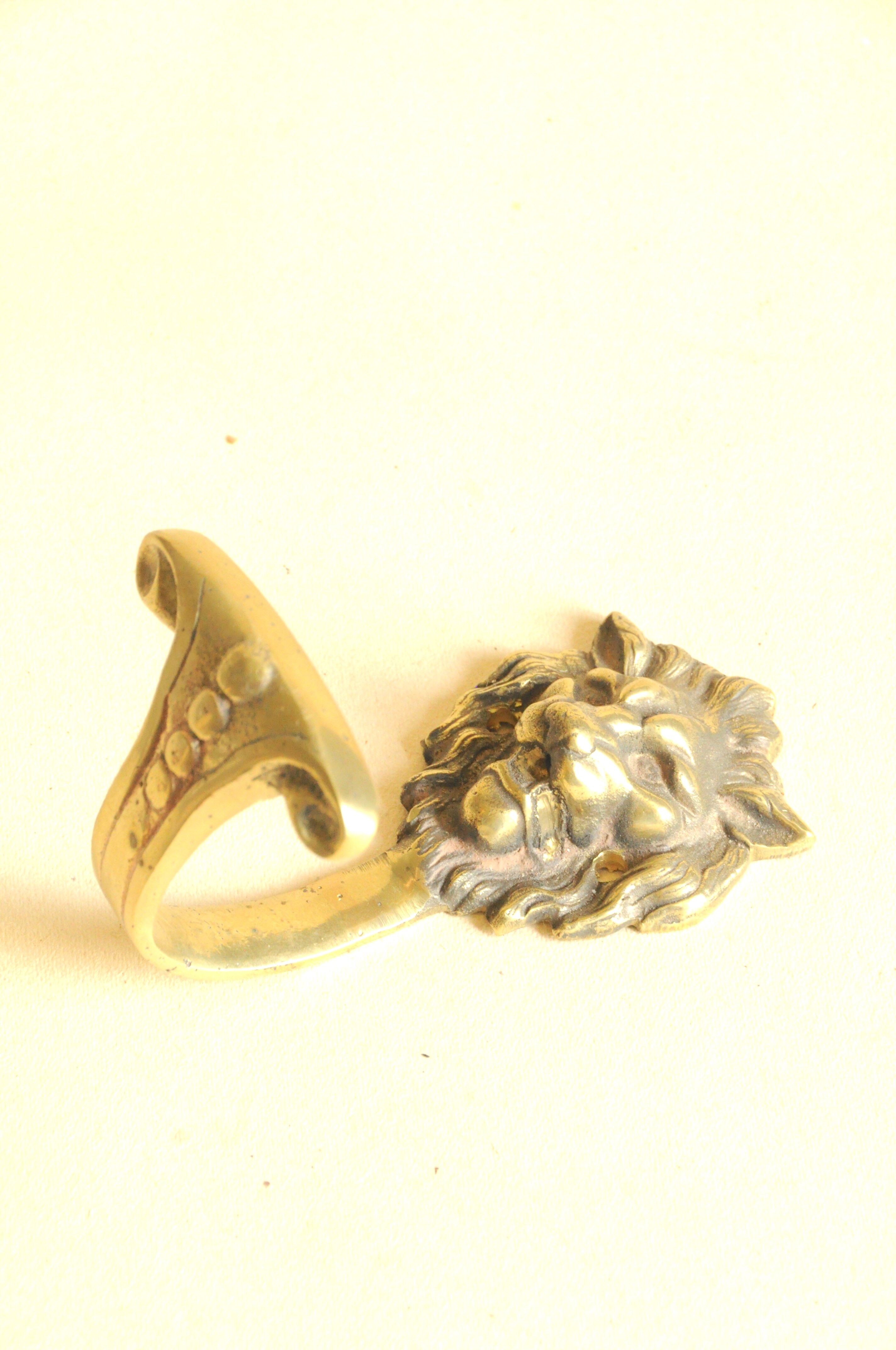 Animal Hook Lion Golden Brass - Handmade Wall Hook - Classic Style