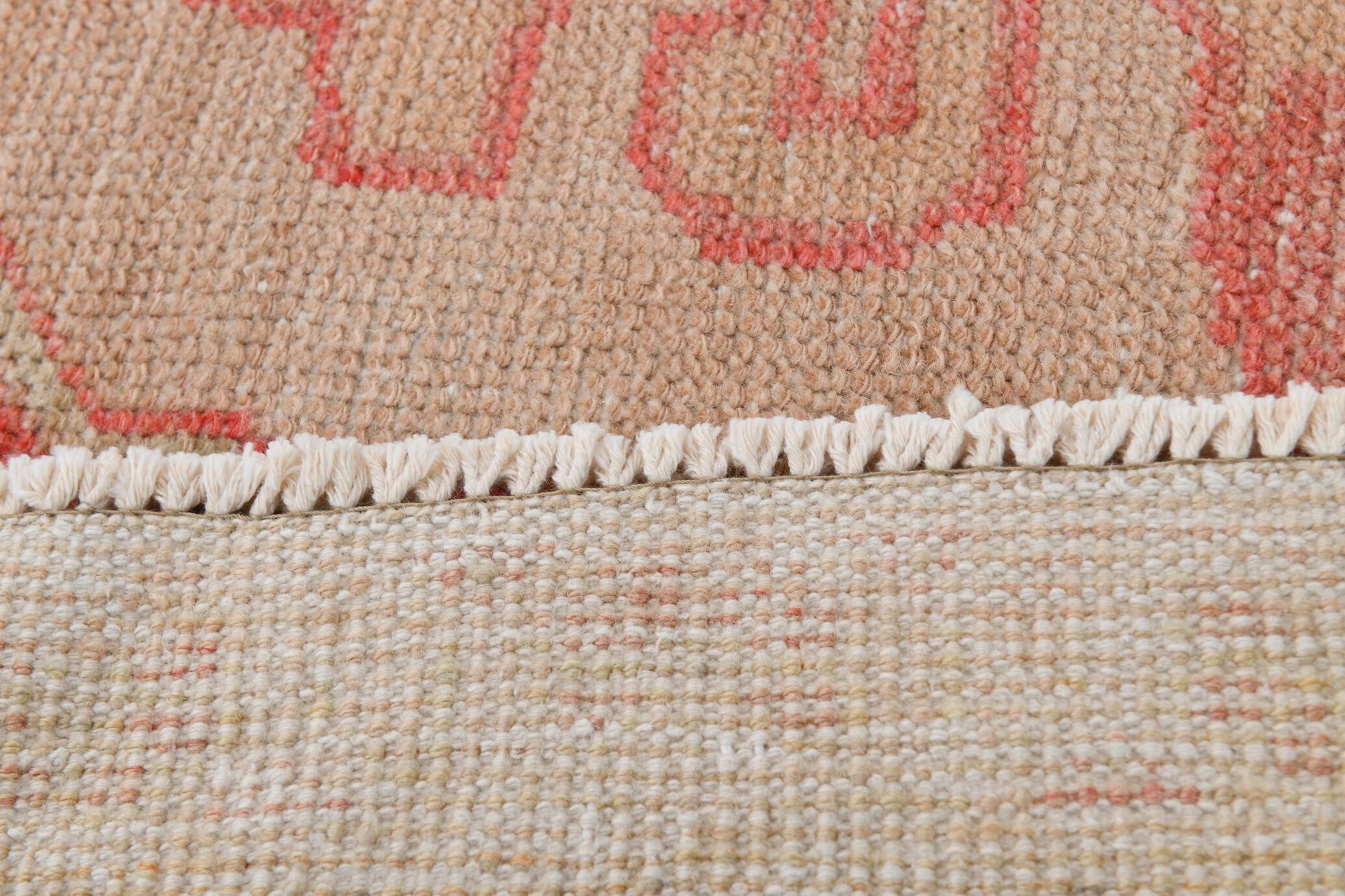 5x9 pale red & tan beige vintage rug 146x279cm