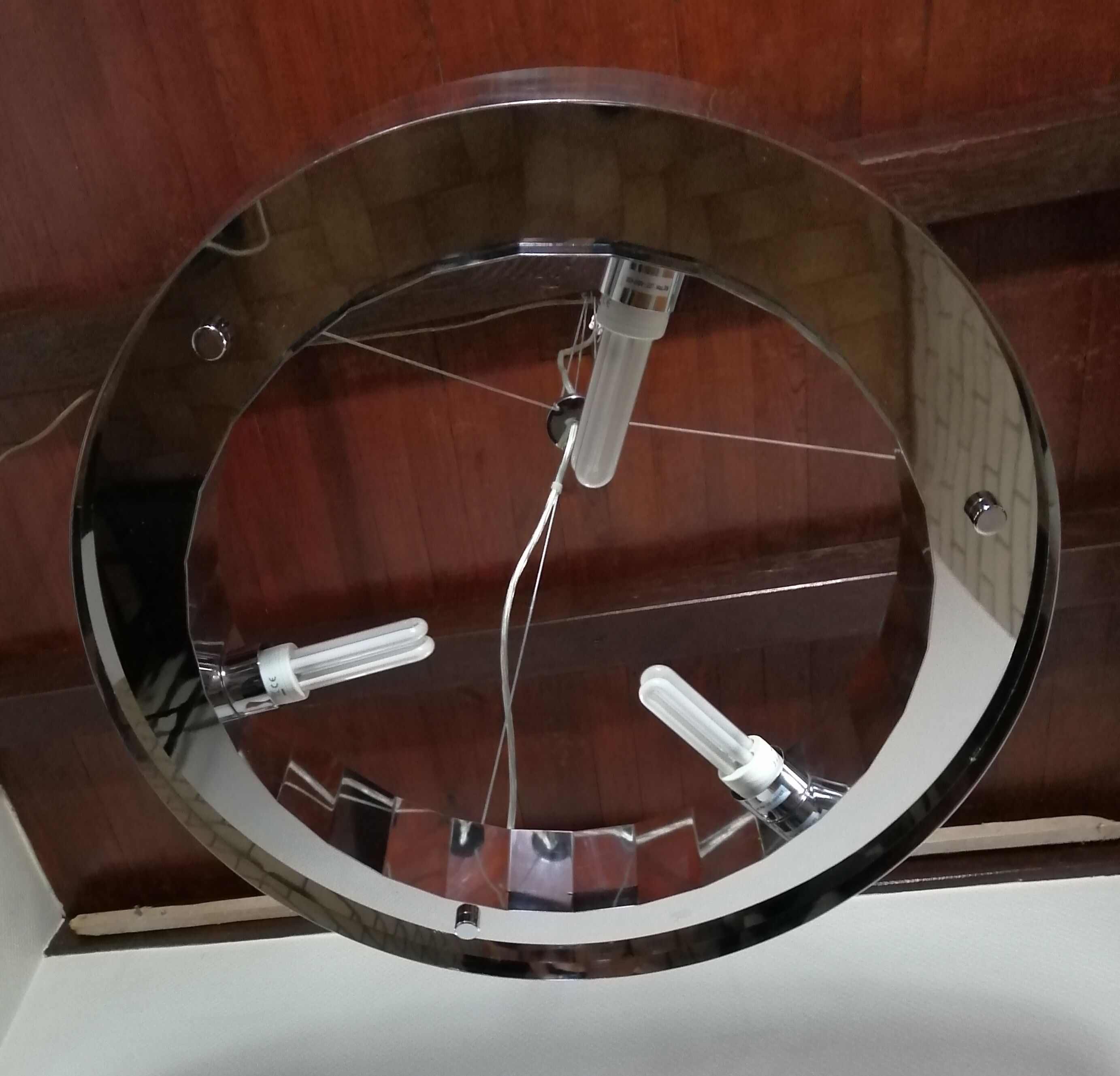 Round pendant light 3 bulbs in chrome metal