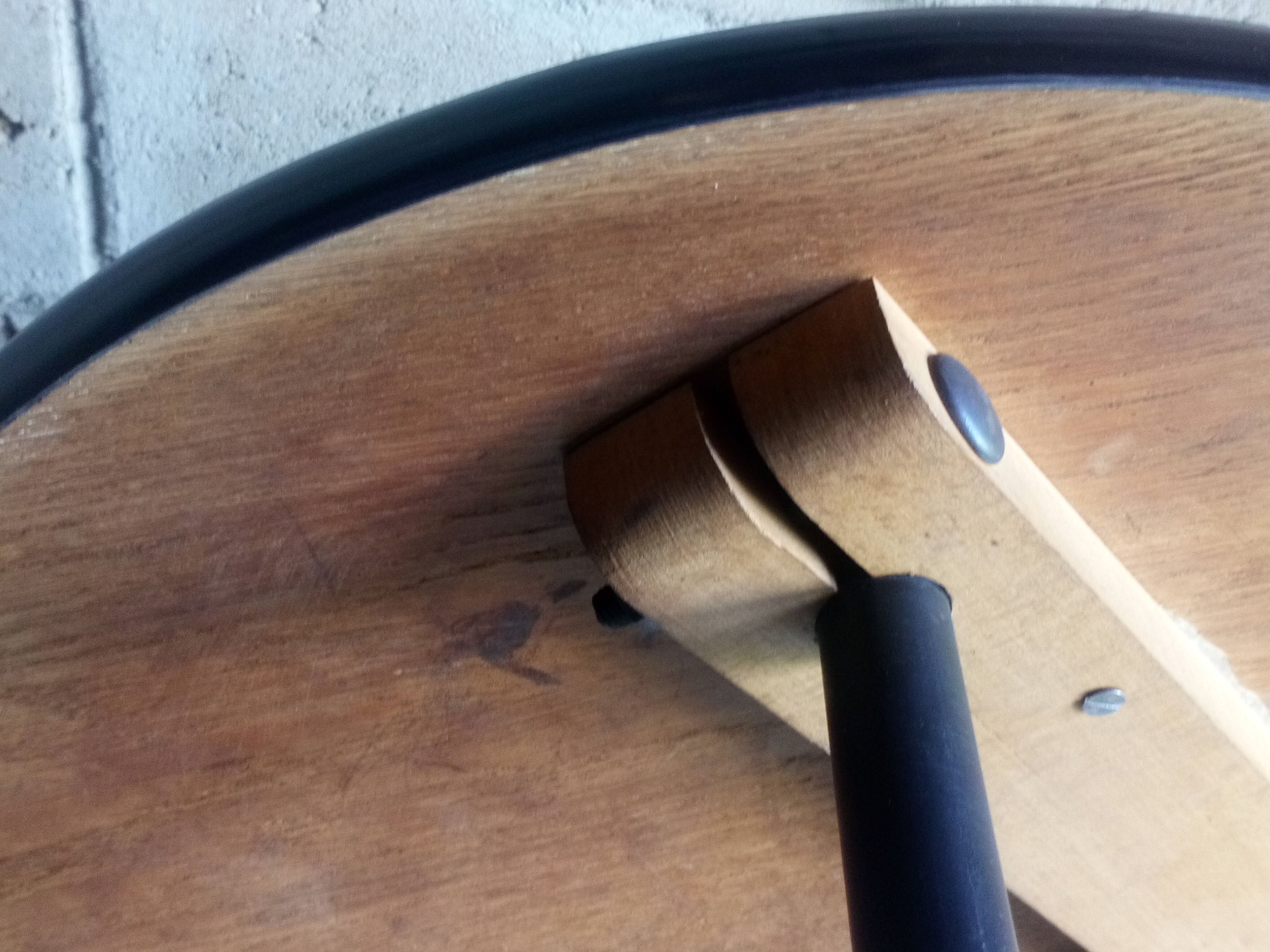 Scandinavian side table shaped bean with three feet