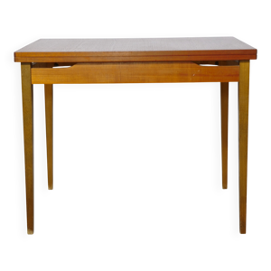 table à manger en noyer