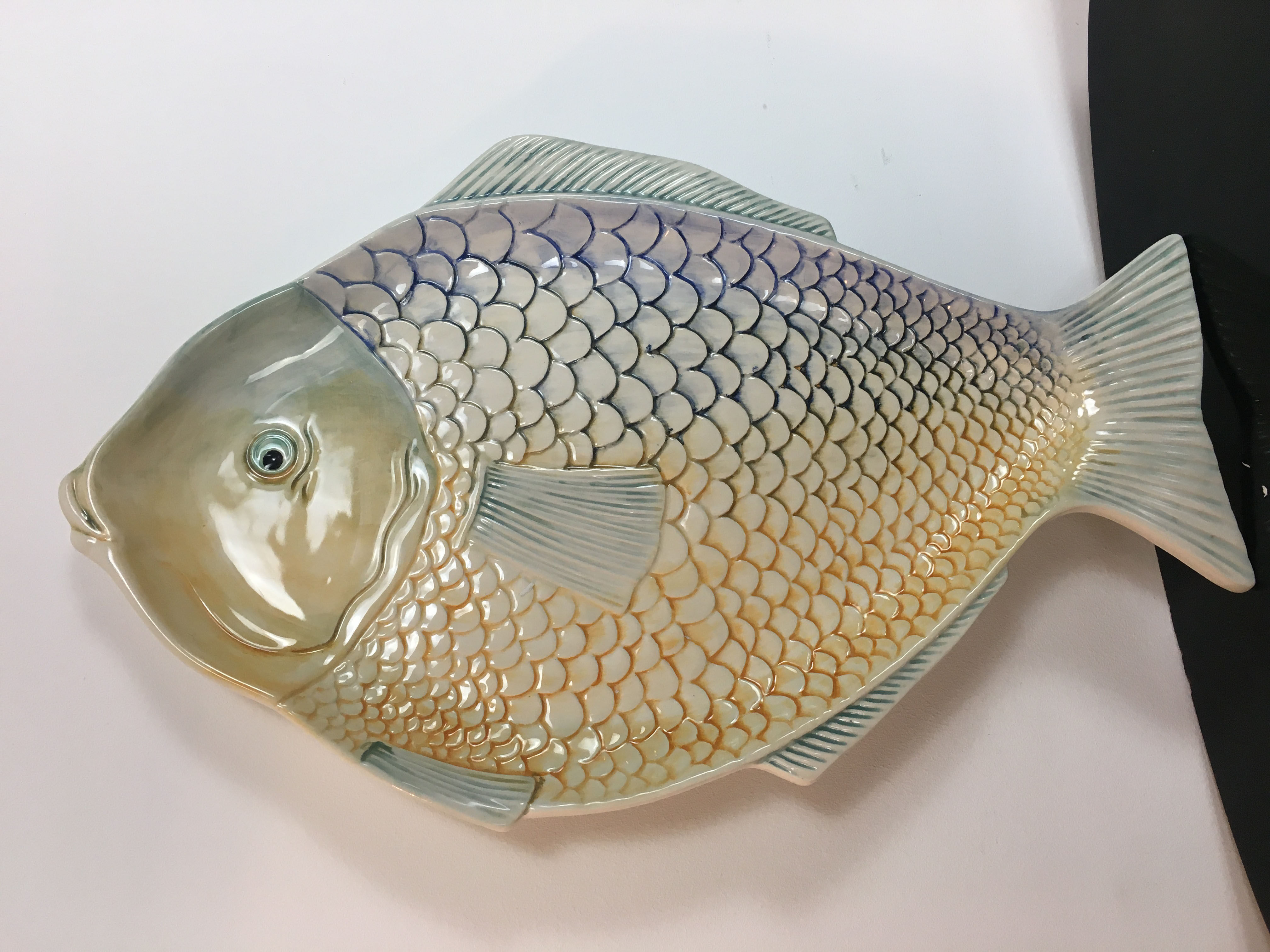 Multicolored ceramic fish zoomorphic dish
