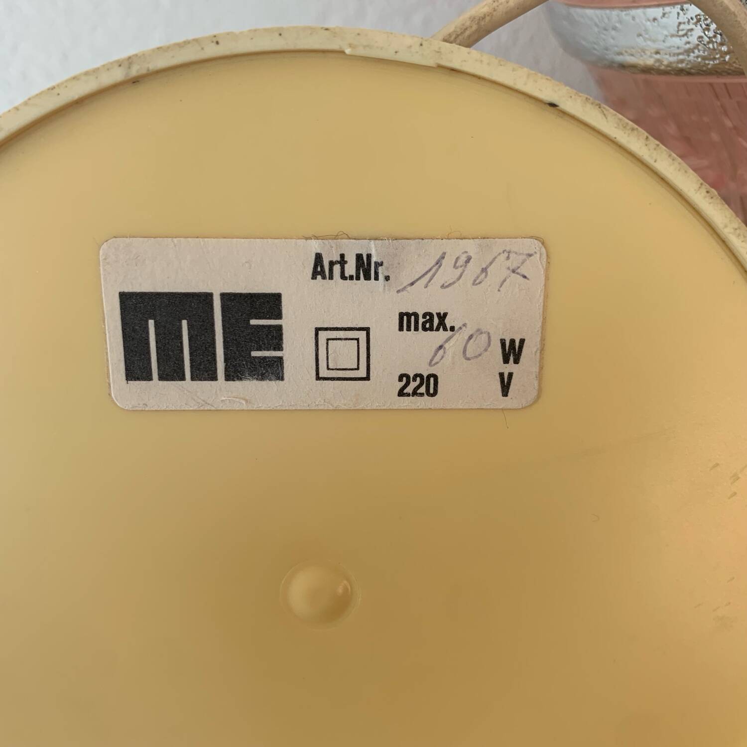 ▪️50s Pop and Modern Plastic Lamp Pink Globe and Cream Base Brand ME