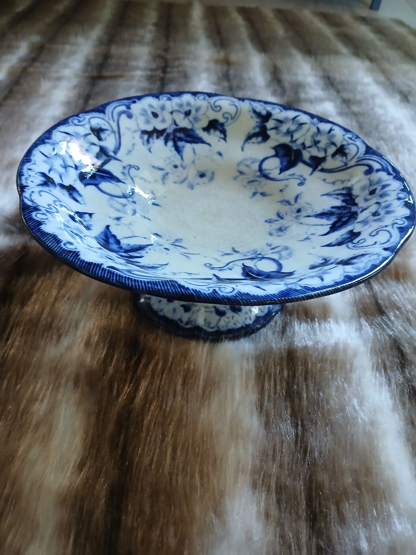 2 antique compotiers in Creil and Montereau ironstone.