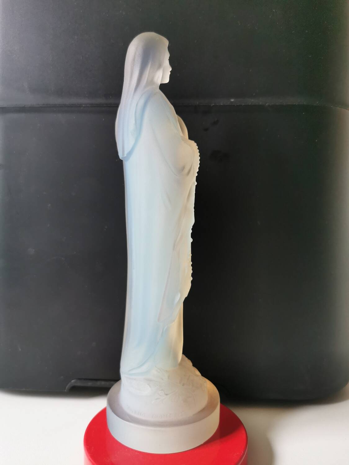 Opalescent Virgin Etling