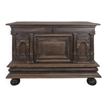 Renaissance-style oak chest with fluted columns