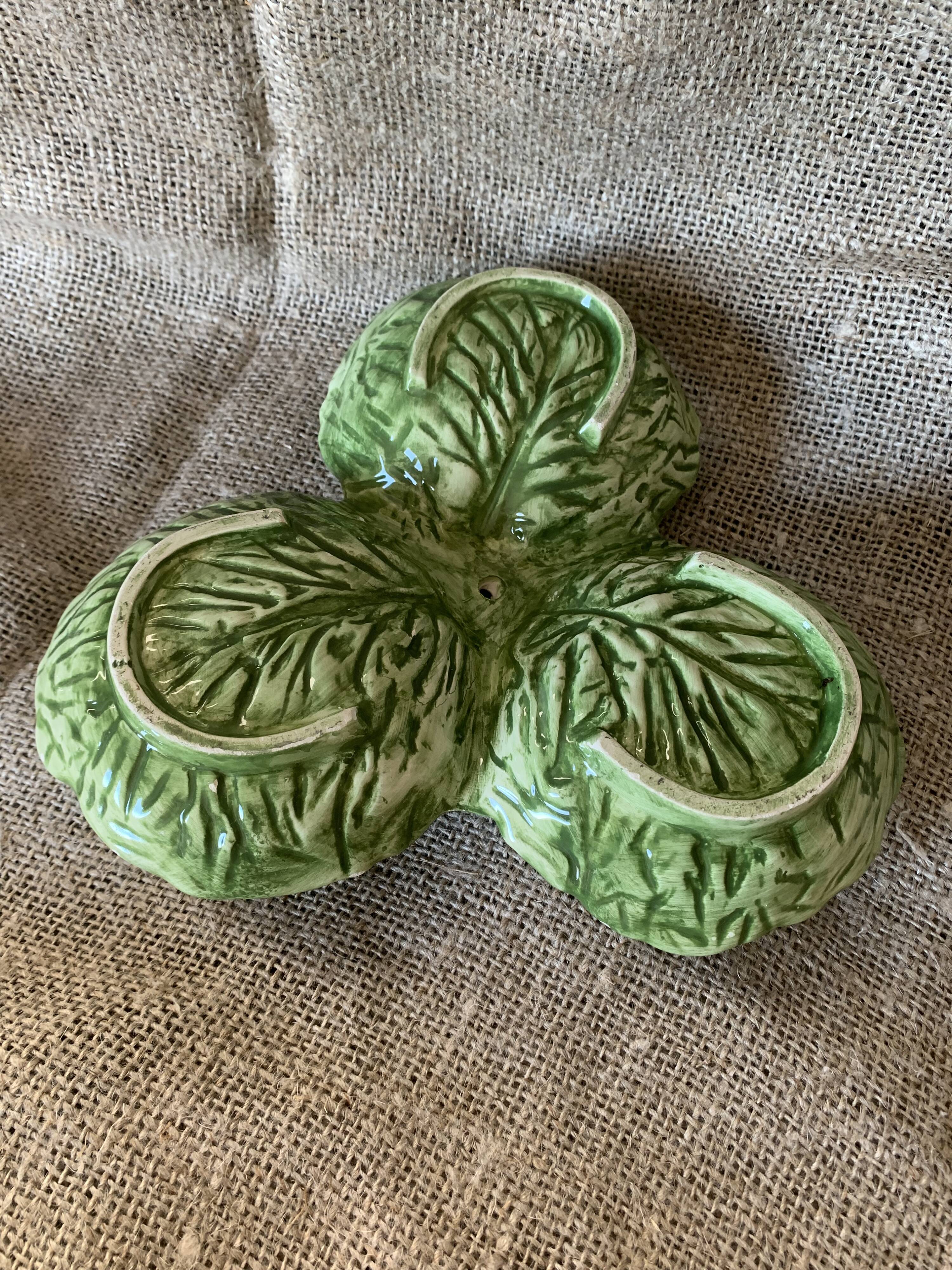 Flat slurry cabbage leaves