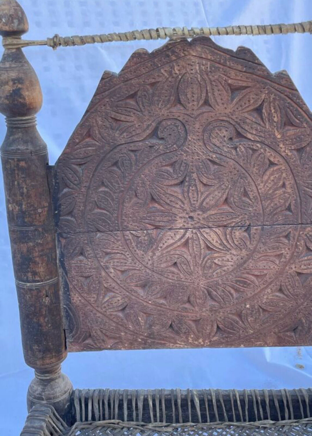 Chaise basse traditionnelle indienne