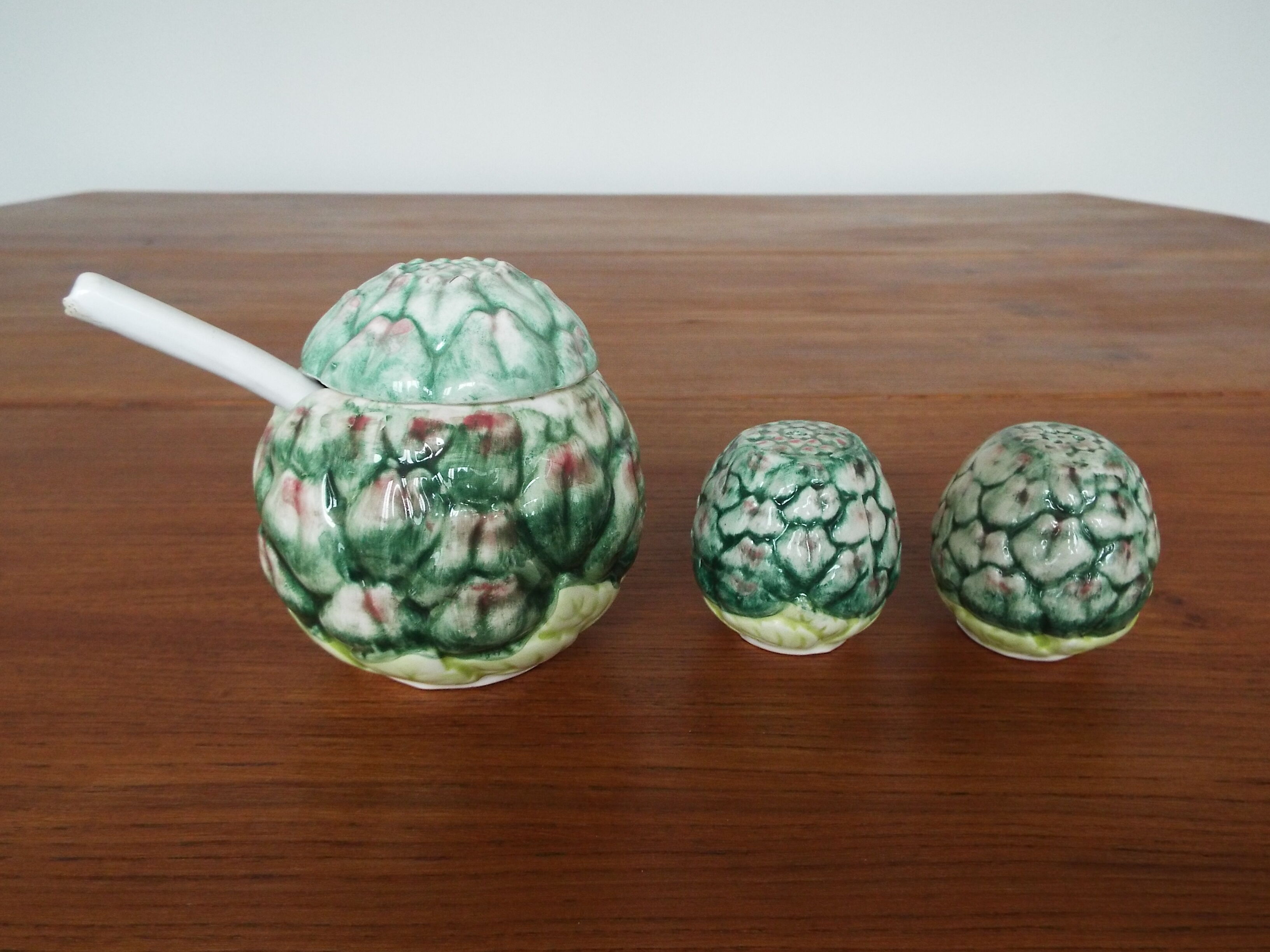 Salt shaker pepper moutardier