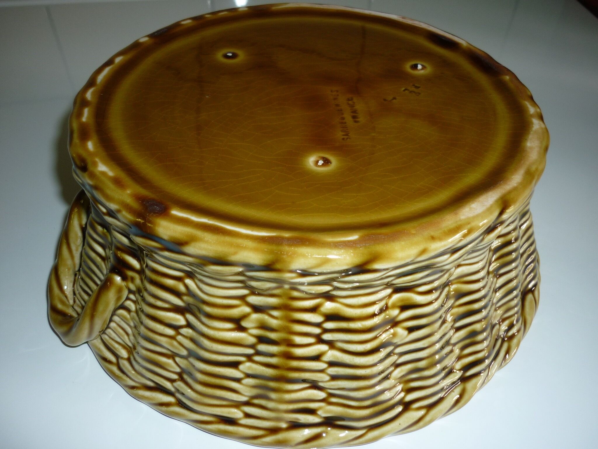 Sarreguemine ceramic cake dish imitating braided basket