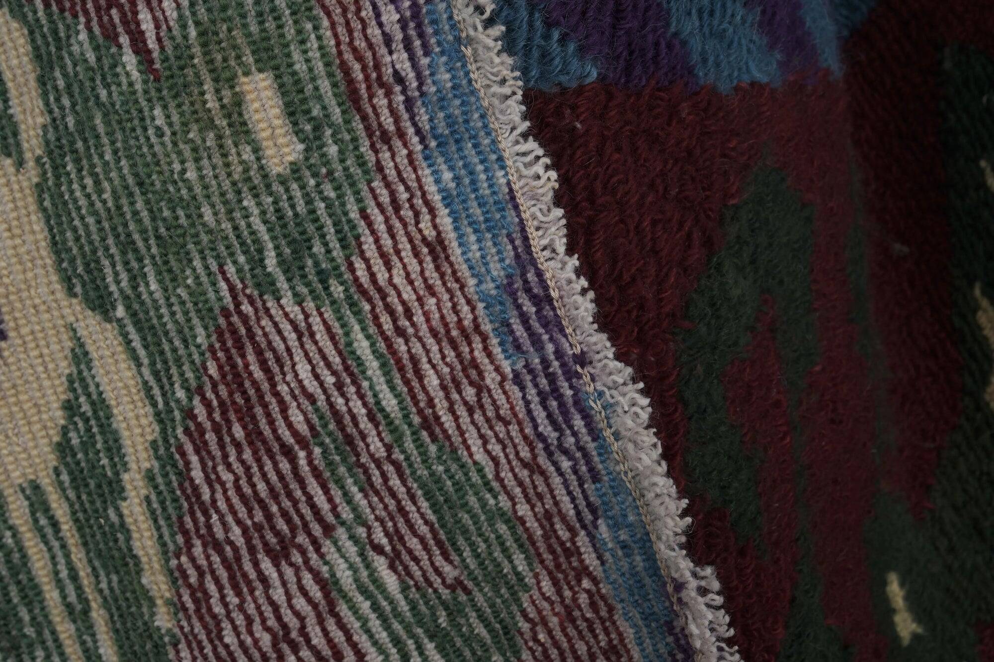 Vintage handmade Turkish rug 135x154 cm