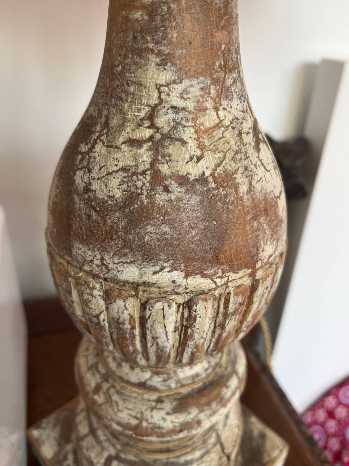Paire de lampes bois cérusé