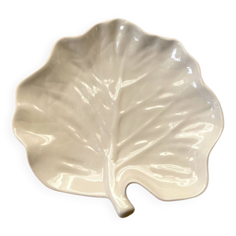 Beige ceramic leaf plate