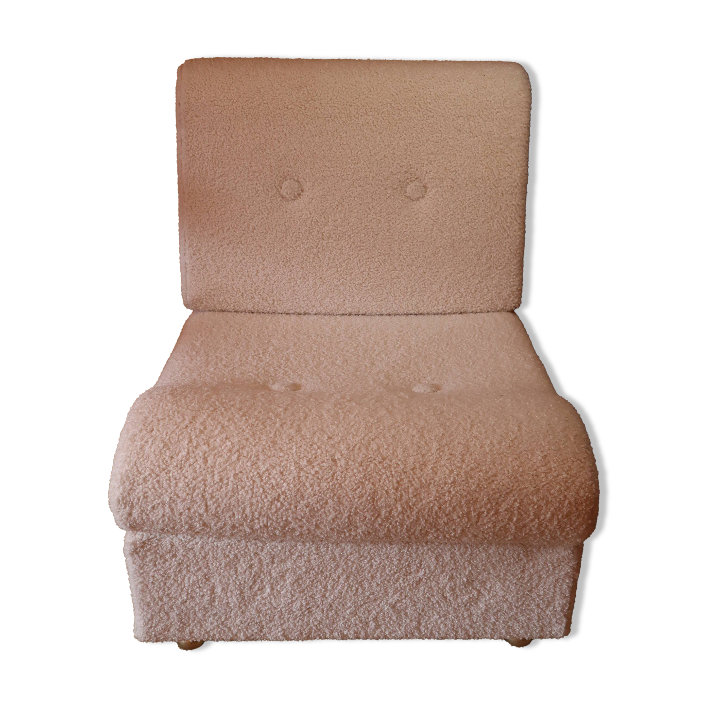 Cosy sherpa boucle armchair