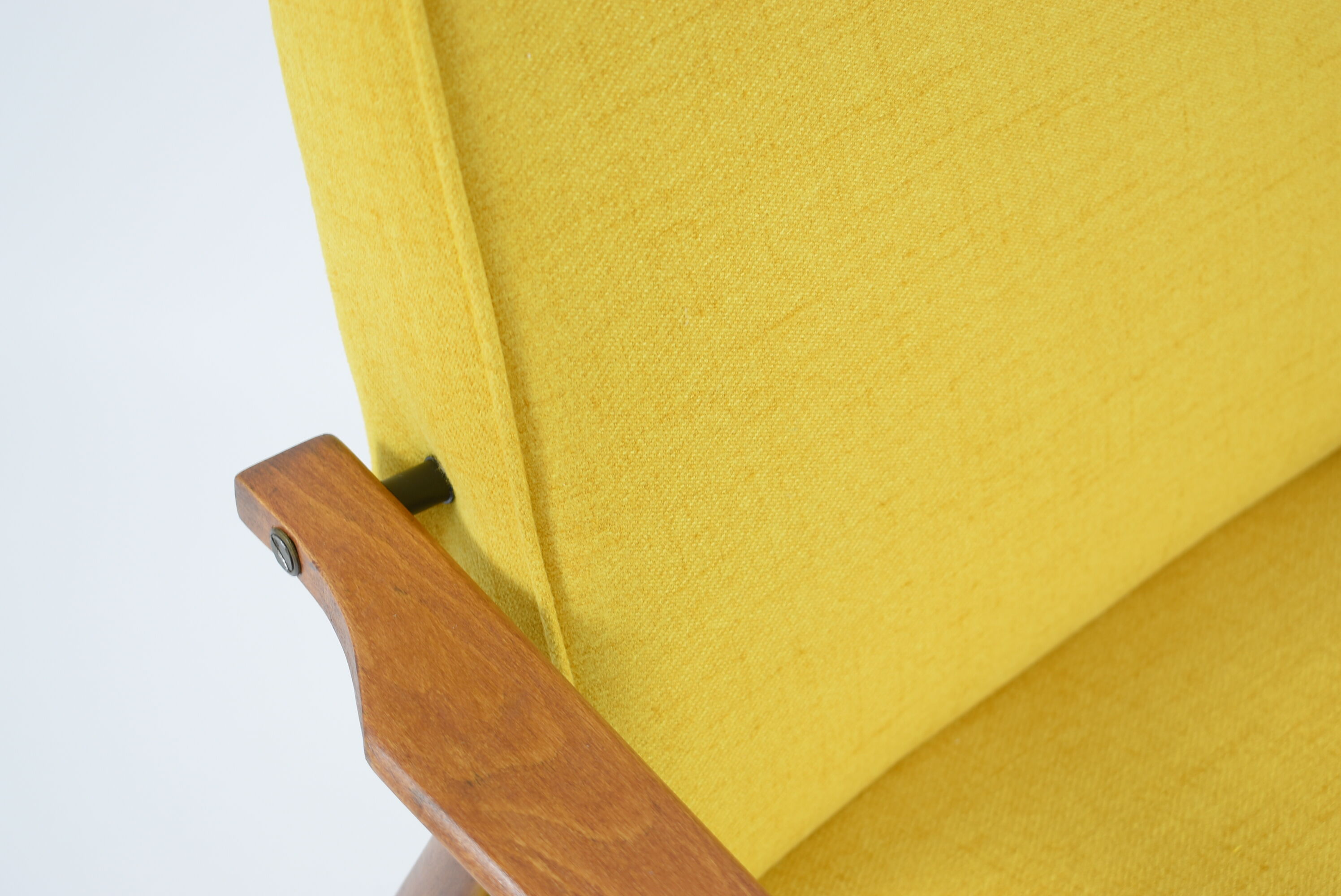 Fauteuil, années 70, couleur jaune