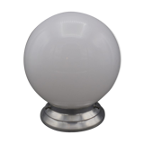 Globe ceiling in opaline