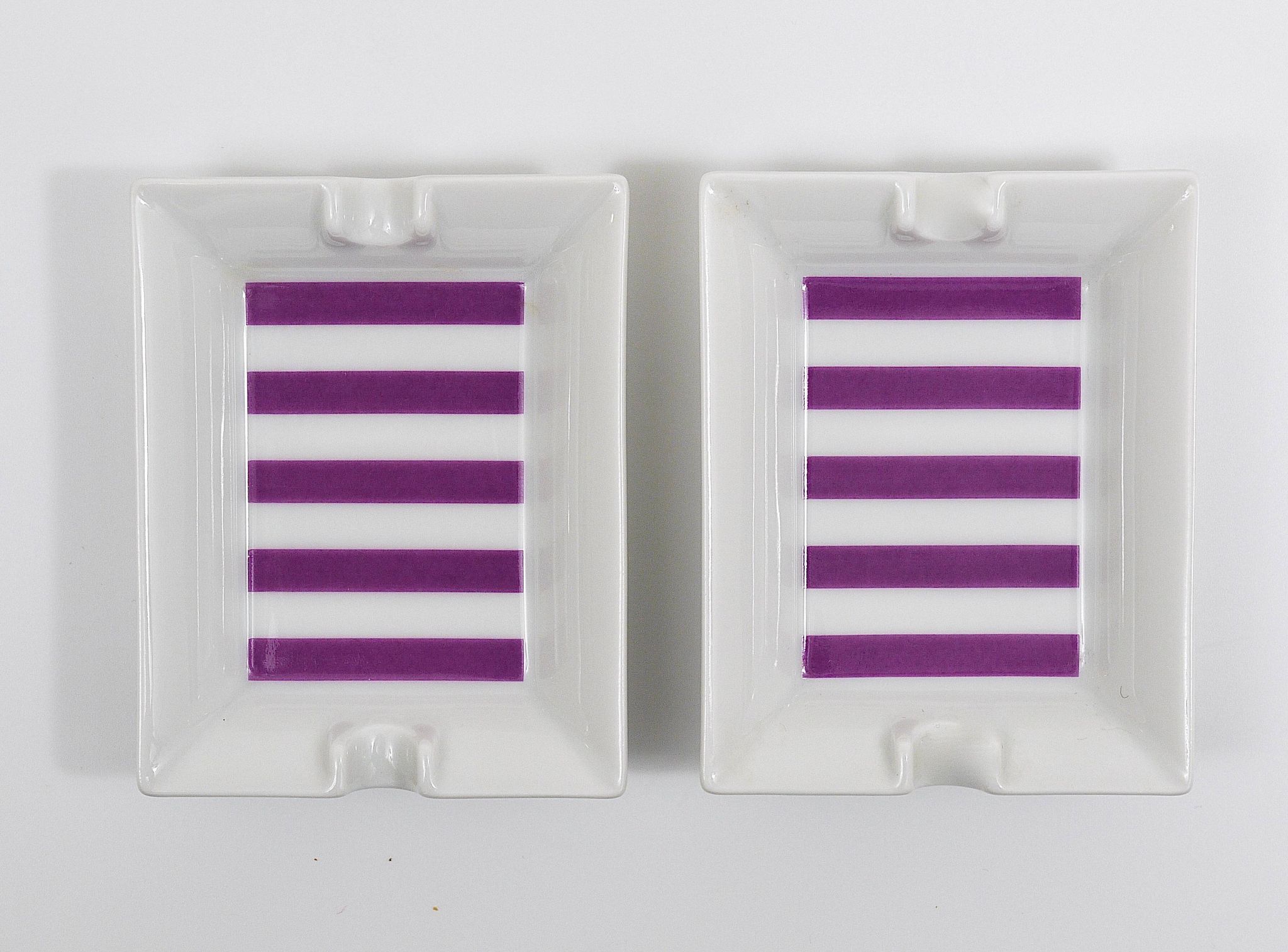 Set of fine purple porcelain ashtrays Midcentury Augarten Vienna, Austria, 1950s