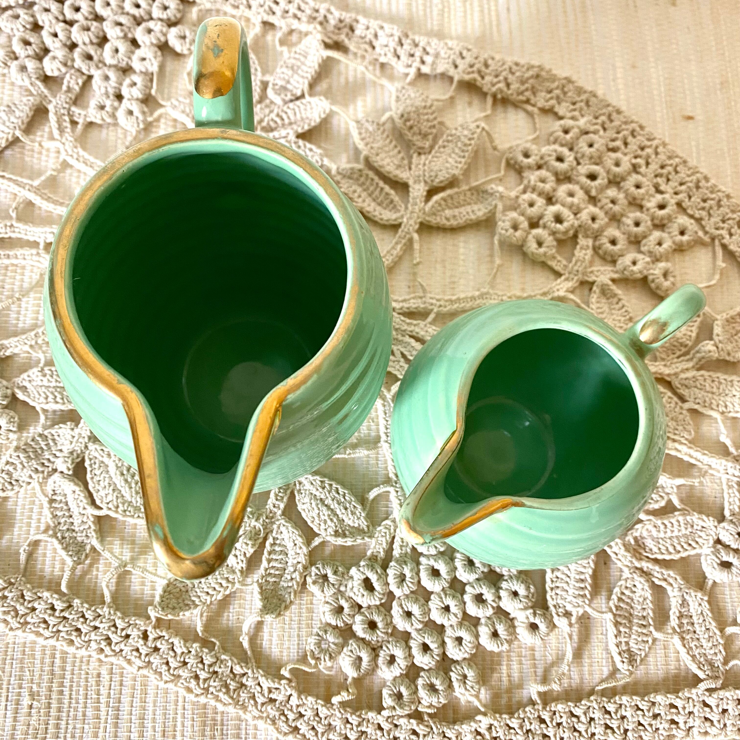 Pichets en faïence vert d'eau années 50-60