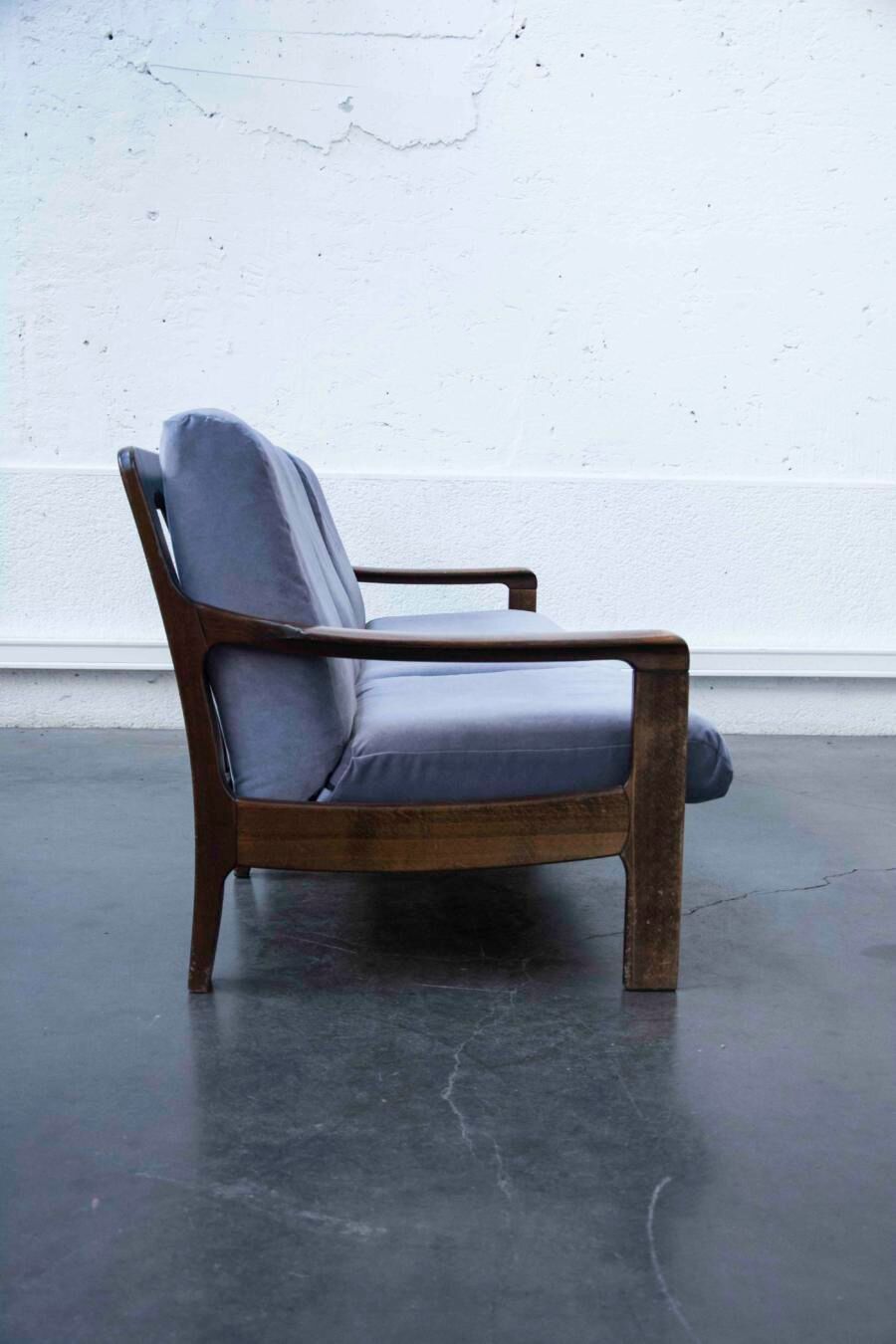 3-seater vintage sofa