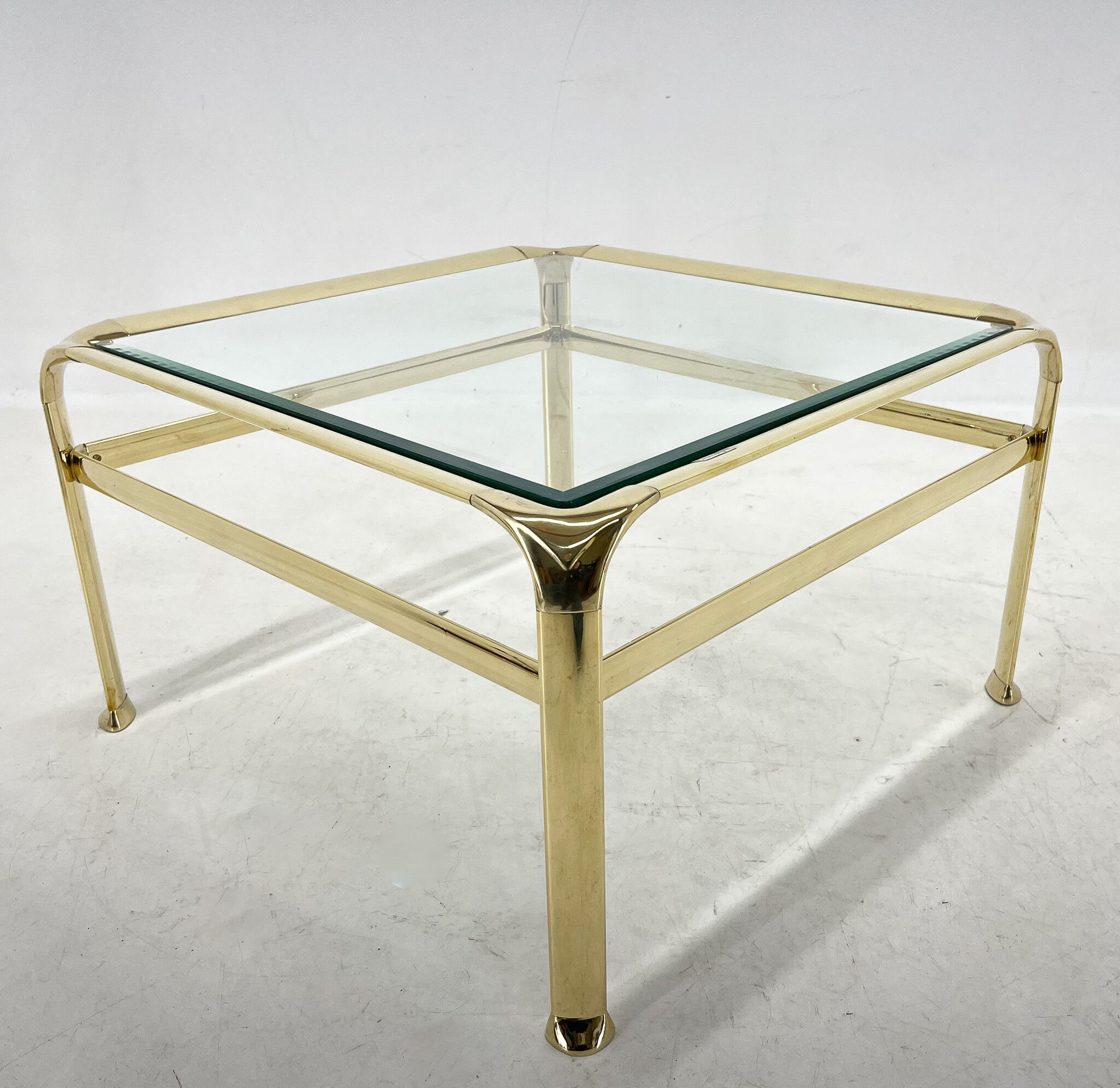 Table basse, laiton & verre, Mauro Lipparini  1970's, italie