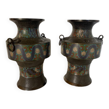 Pair of antique cloisonné bronze vases, China or Japan circa 1900-1930.