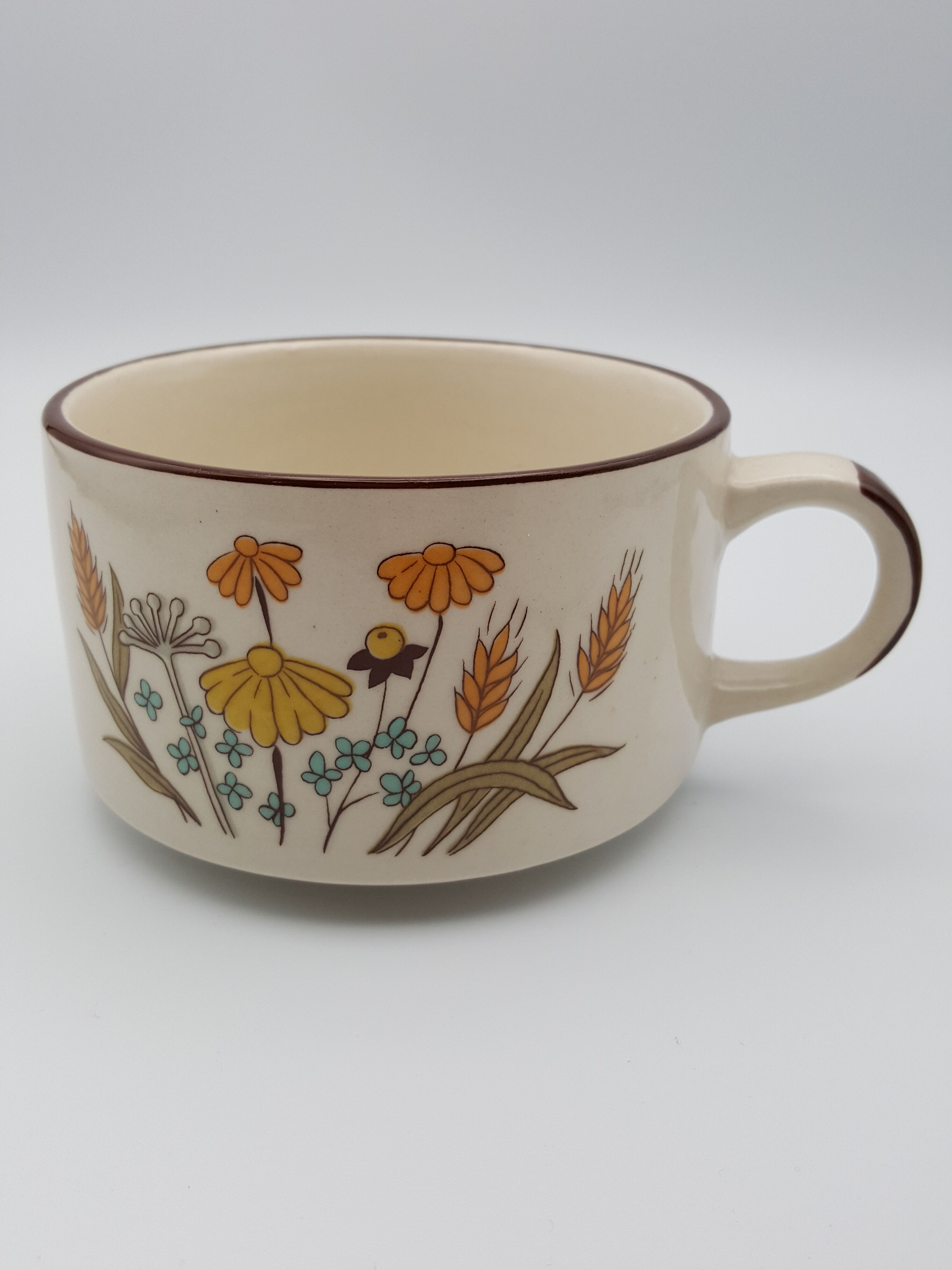 Head to head breakfast sandstone floral decoration you and me cup and saucer