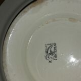 Set of two small presentation dishes on feet Oeillet Creil et Montereau