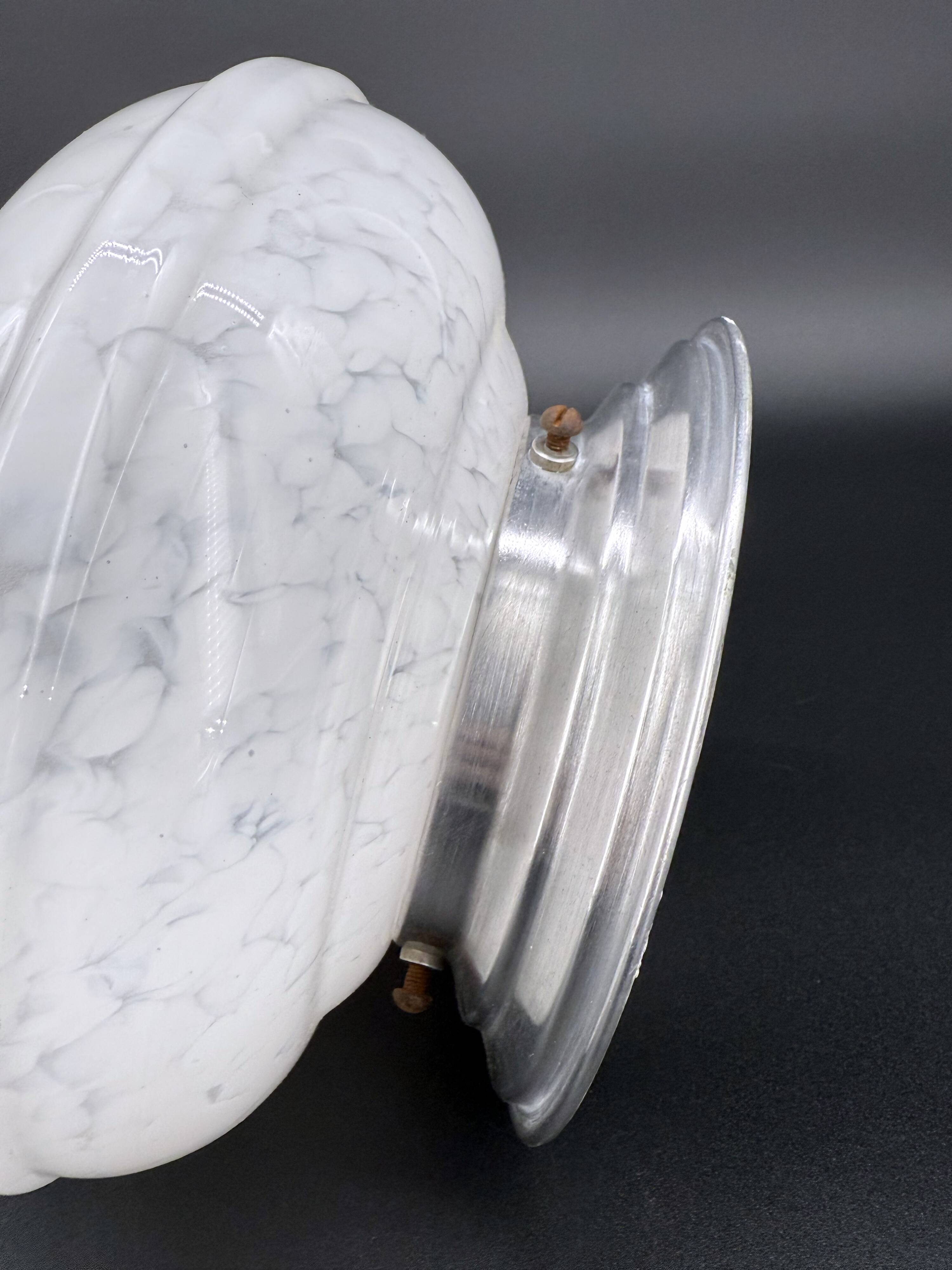 Plafonnier Art déco en verre moucheté blanc – France, années 30