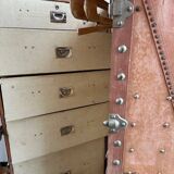 Large travel trunk wardrobe Cosmopolis – vintage leather trunk