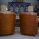 Paire de fauteuils club vintage en cuir
