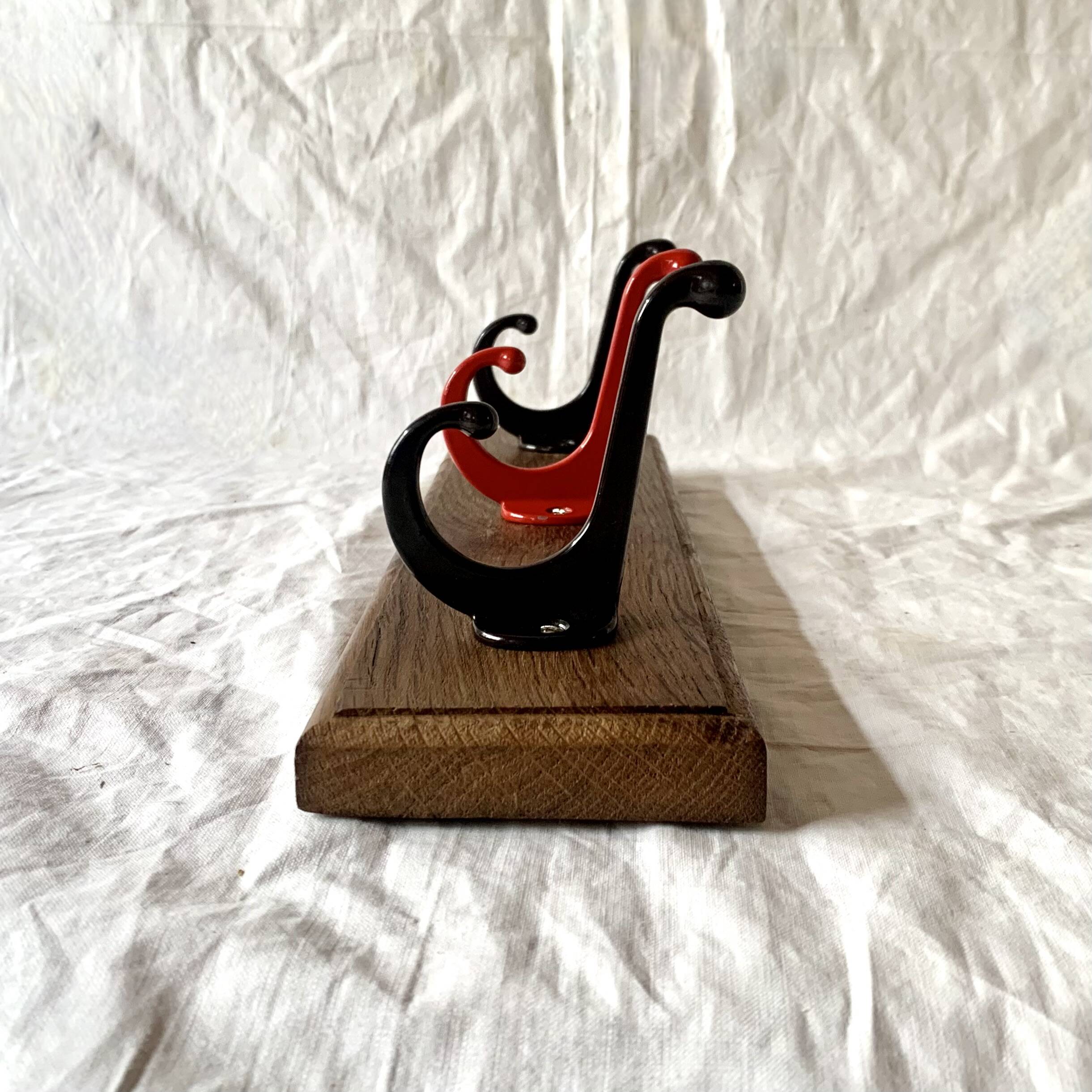 Vintage school coat rack in solid wood - 3 coat hooks in lacquered metal