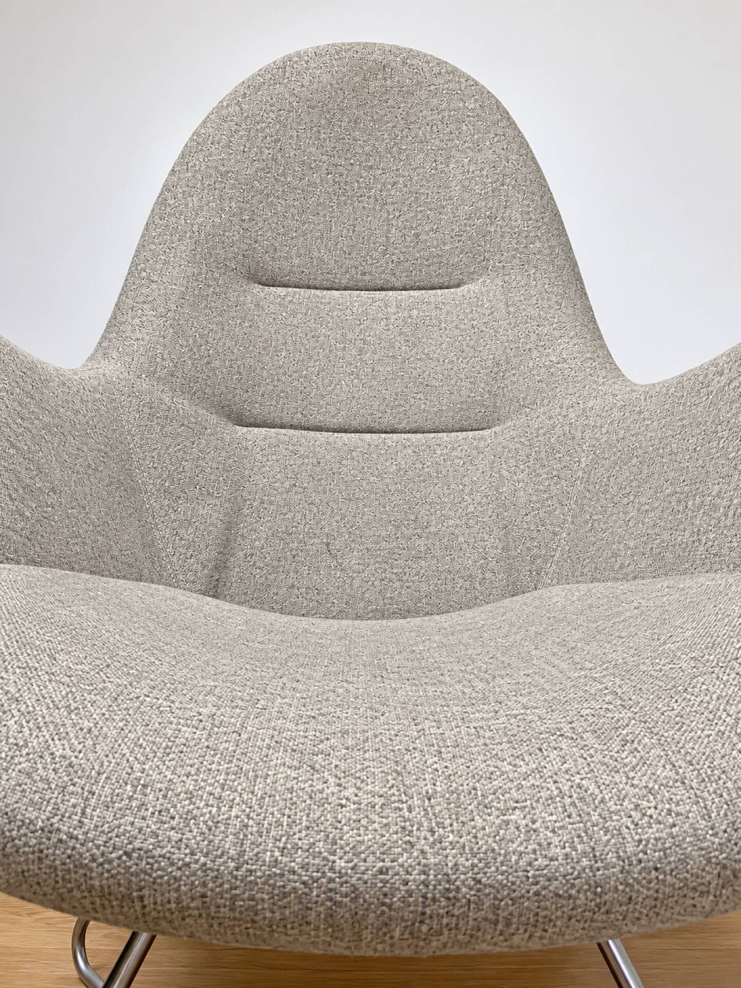 Columbus SCL1 lounge chair by Connection, 2015