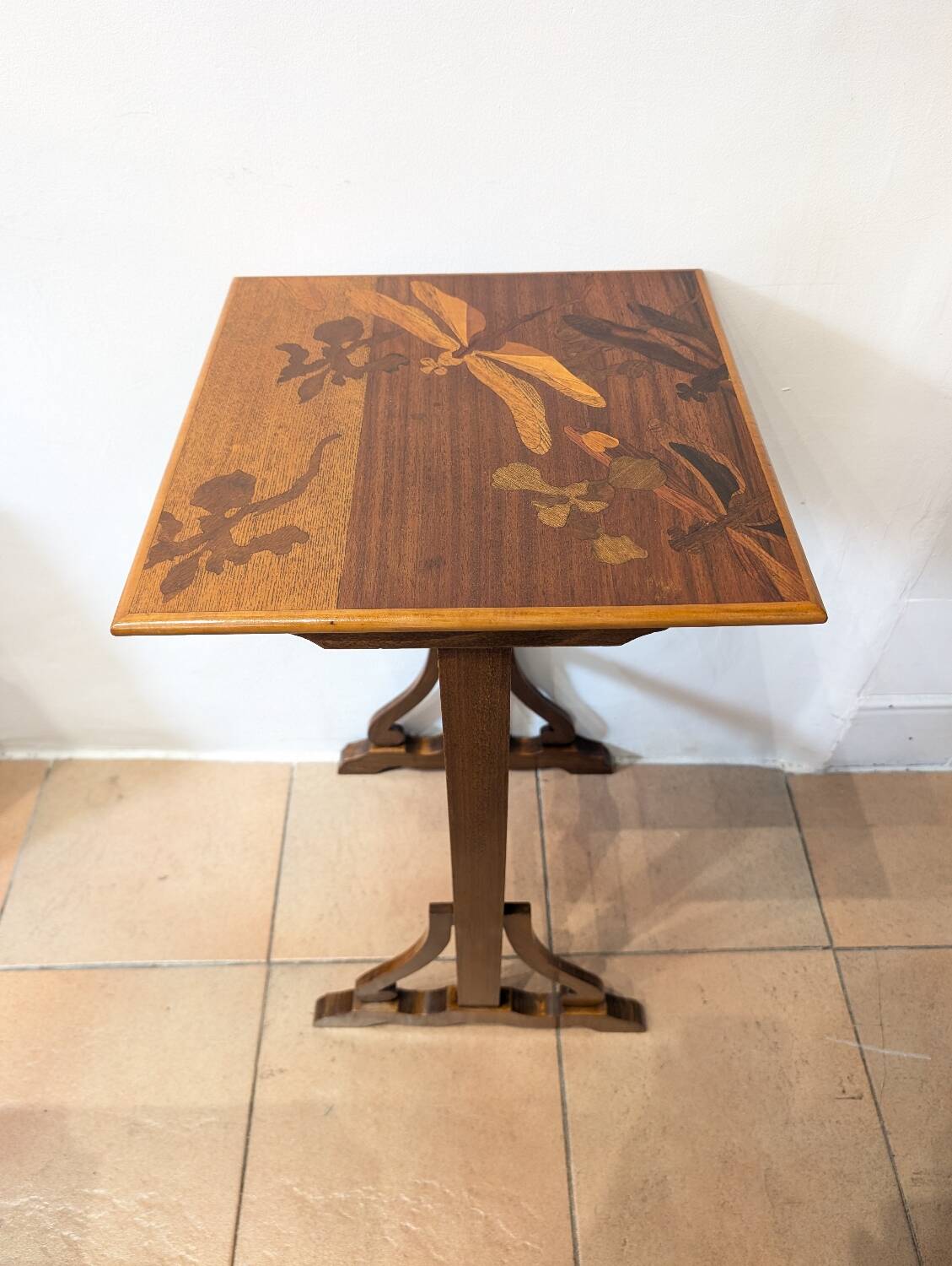 Émile Gallé Gueridon – Art Nouveau, dragonfly decor, v