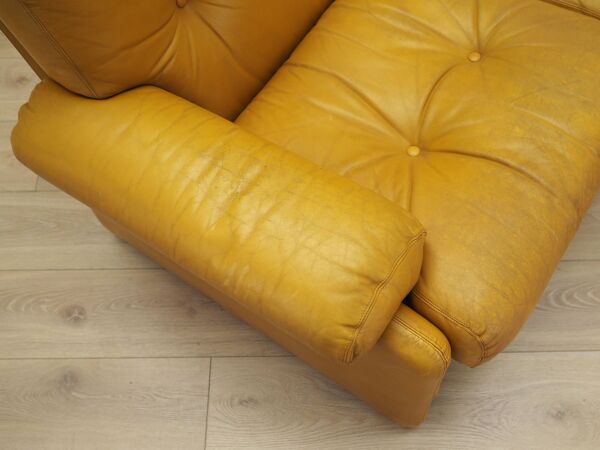 Canapé en cuir jaune, design italien, années 60, fabricant : B&B Italia, desig
