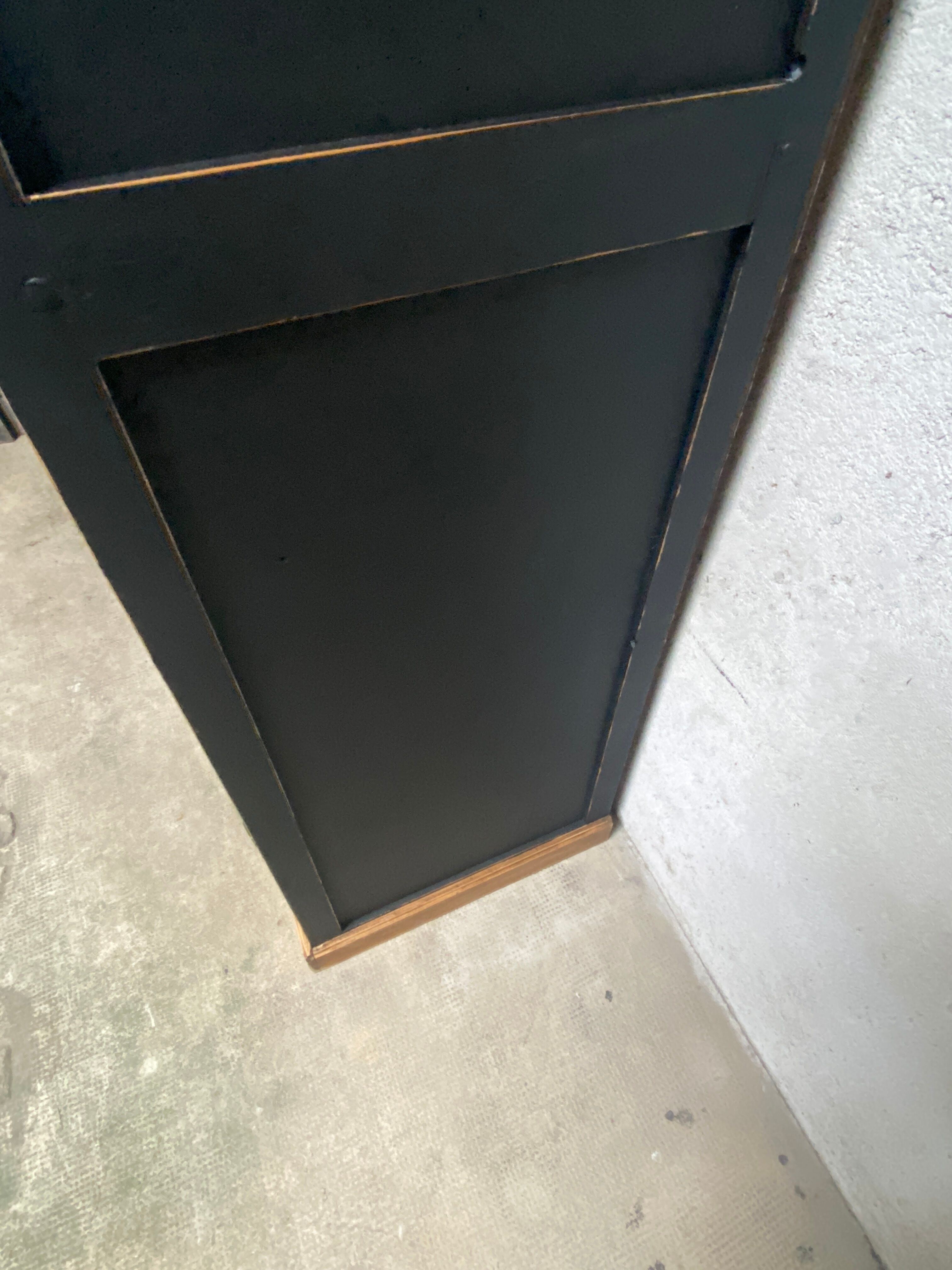 Bonnetière armoire parisienne noire
