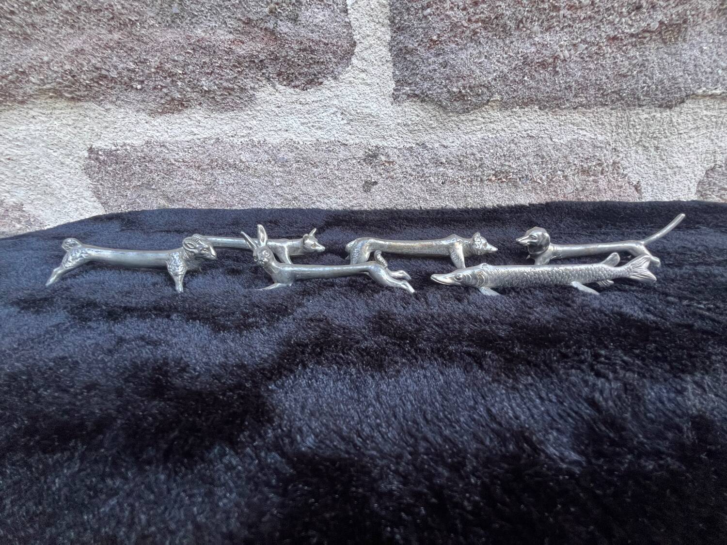 Animal knife holders