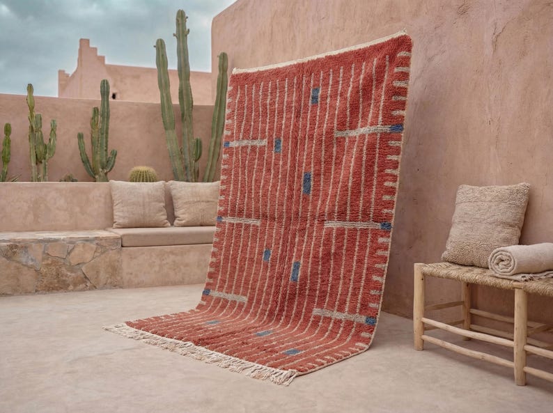 Authentic natural wool rug with traditional coloured patterns 2/3 m