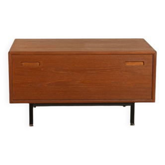 1960s Dresser