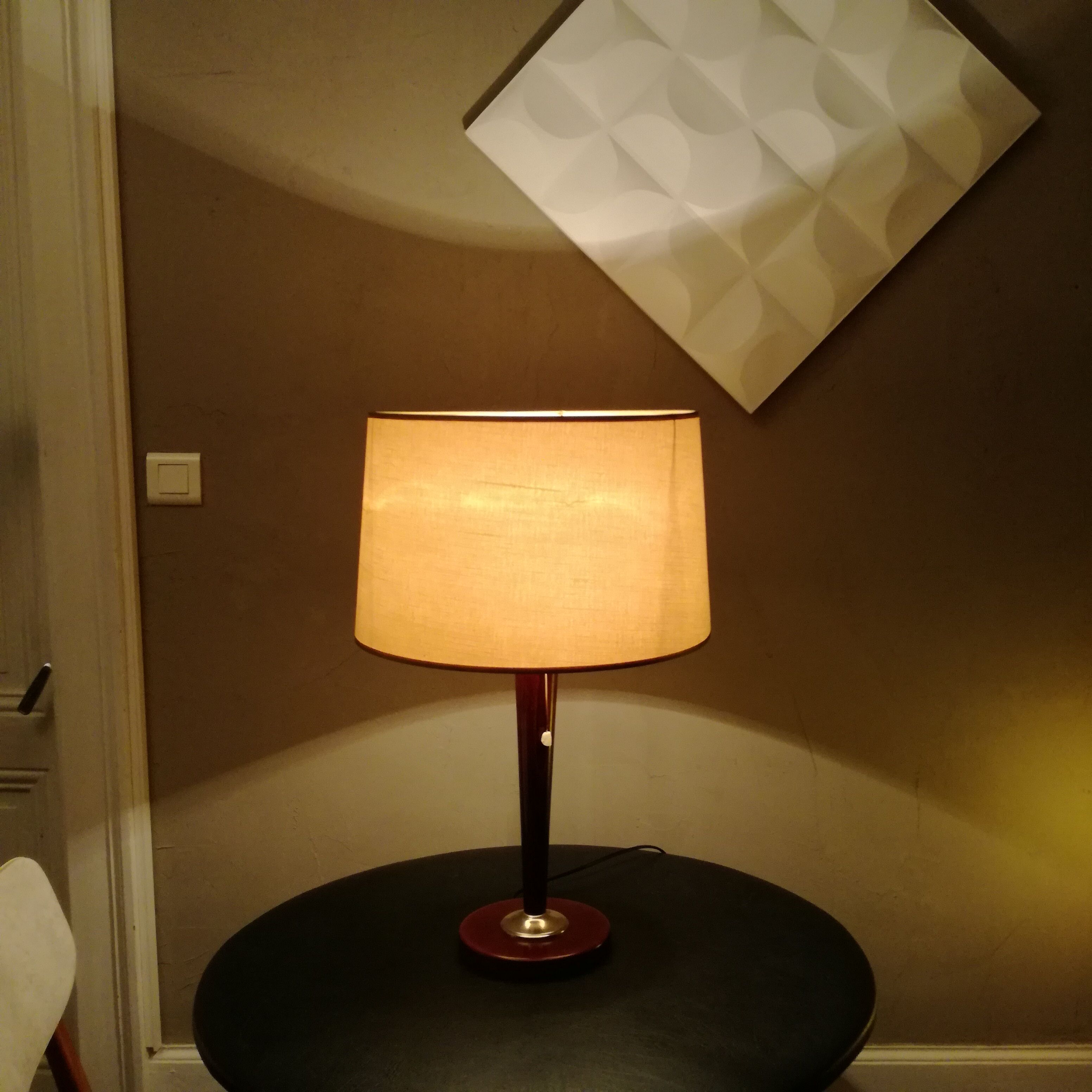 Mahogany lamp