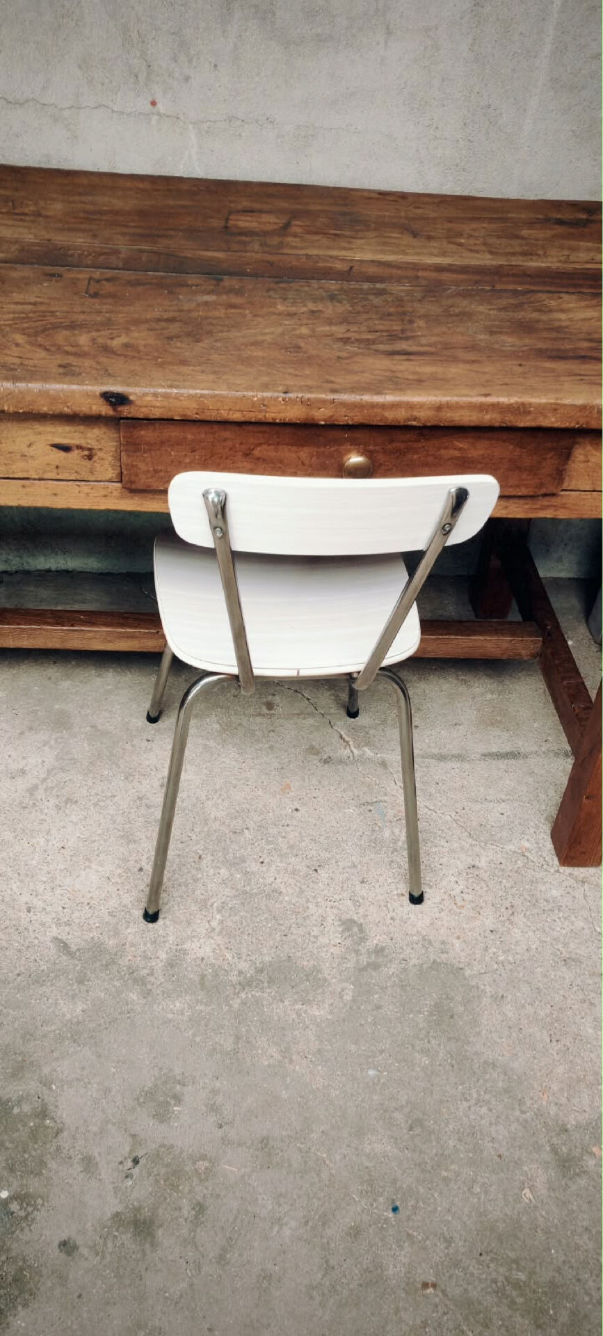 Chaise Formica blanche
