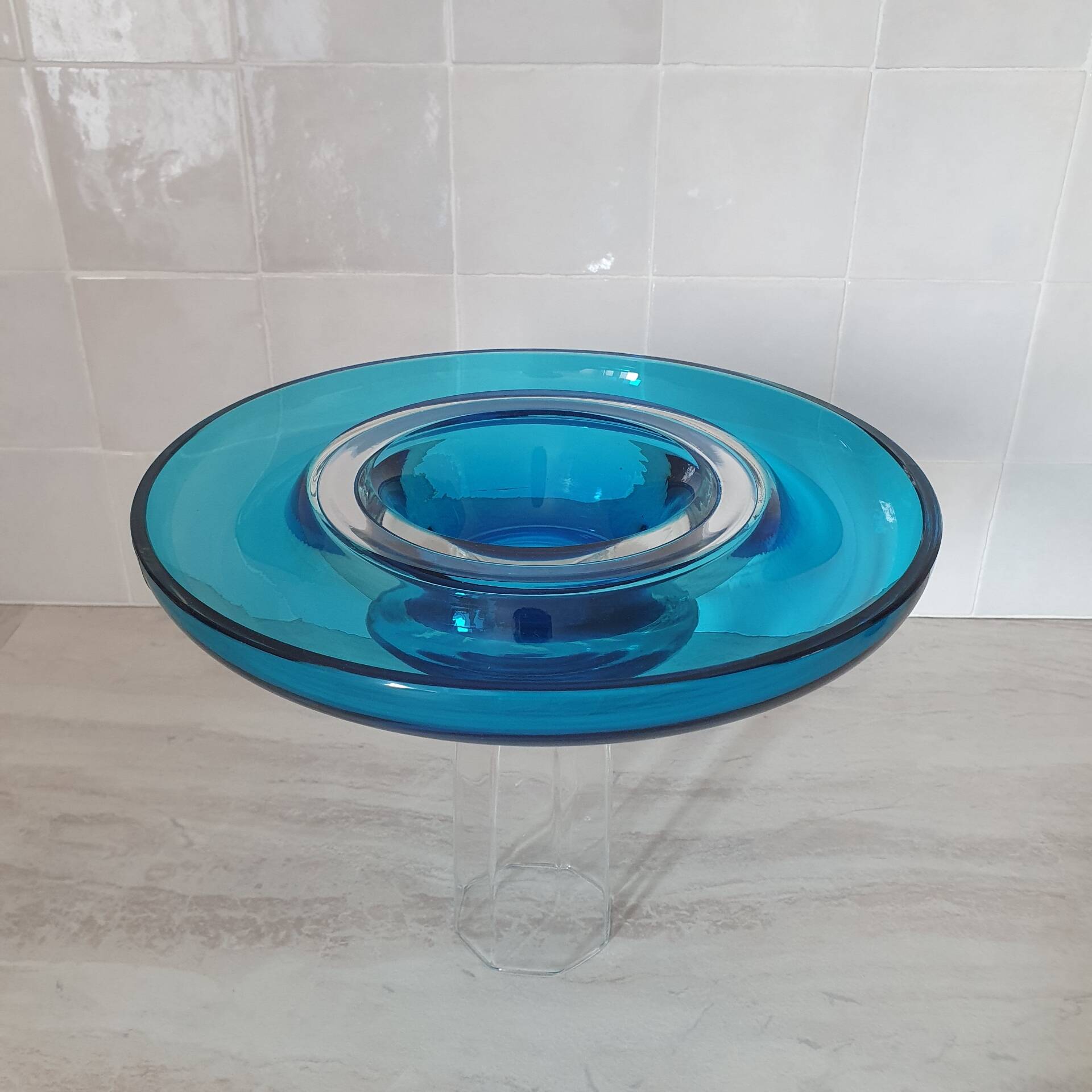 Round blue Murano glass bowl by Venini / signed