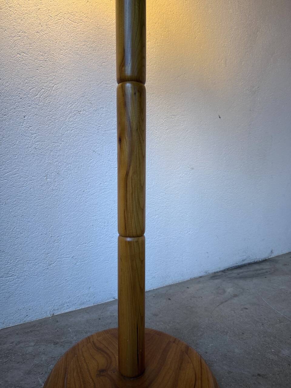 Ornamental floor lamp with "flower" patterns from the 1970s.