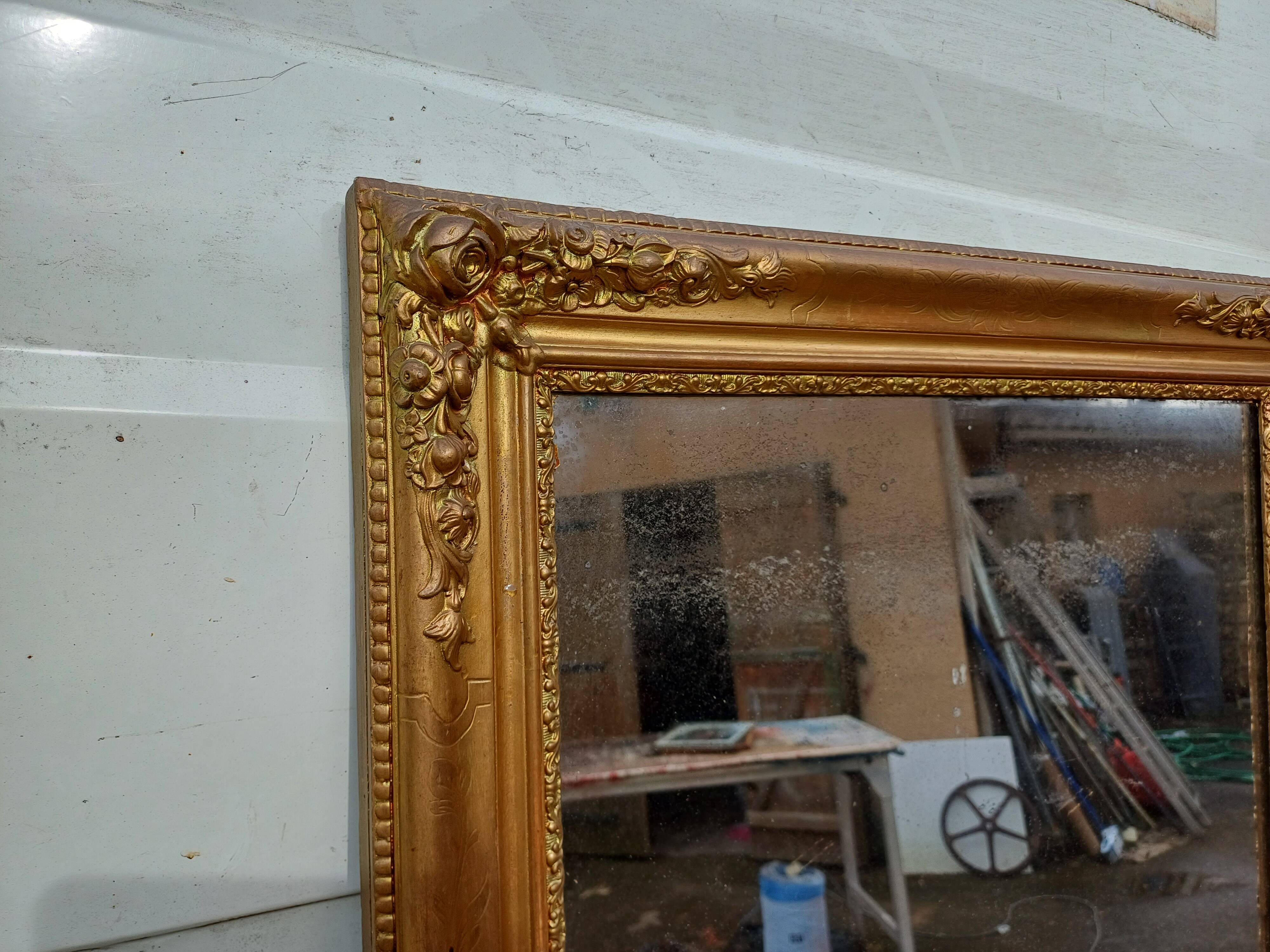 Wood mirror and golden Stuk