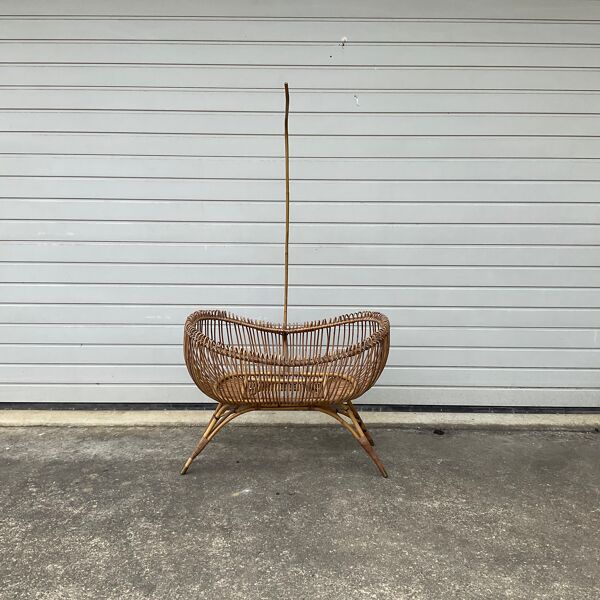 Berceau en rotin vintage