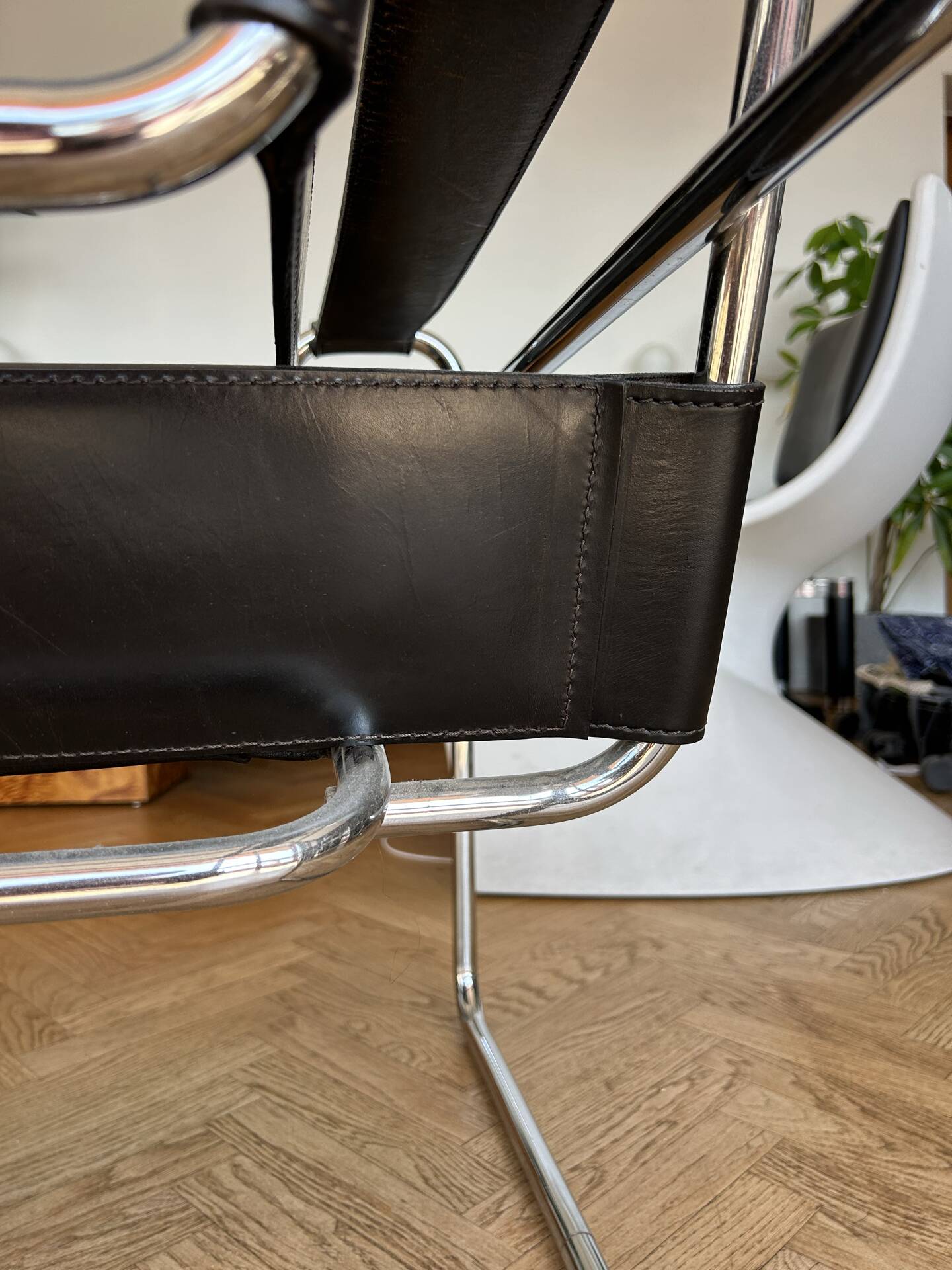 Wassily B3 chair by Marcel Breuer, Gavina edition