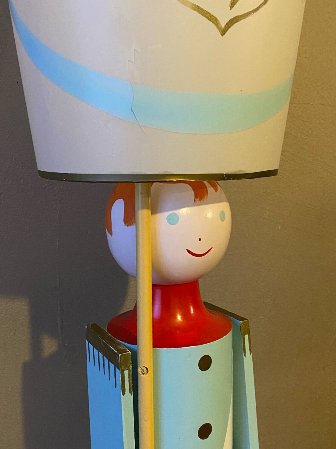 Vintage soldier floor lamp Suzanne bonnichon